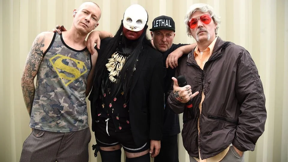 Episode 269: Who's Tweeting "The Bizkit are Back"