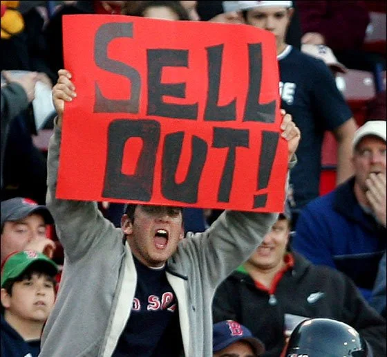 Episode 373: Who's Tweeting "Sell Out Era"