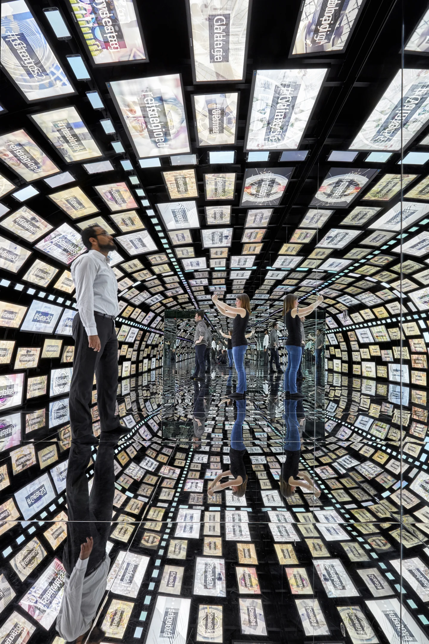Black Egg Installation at Samsung 837.jpg