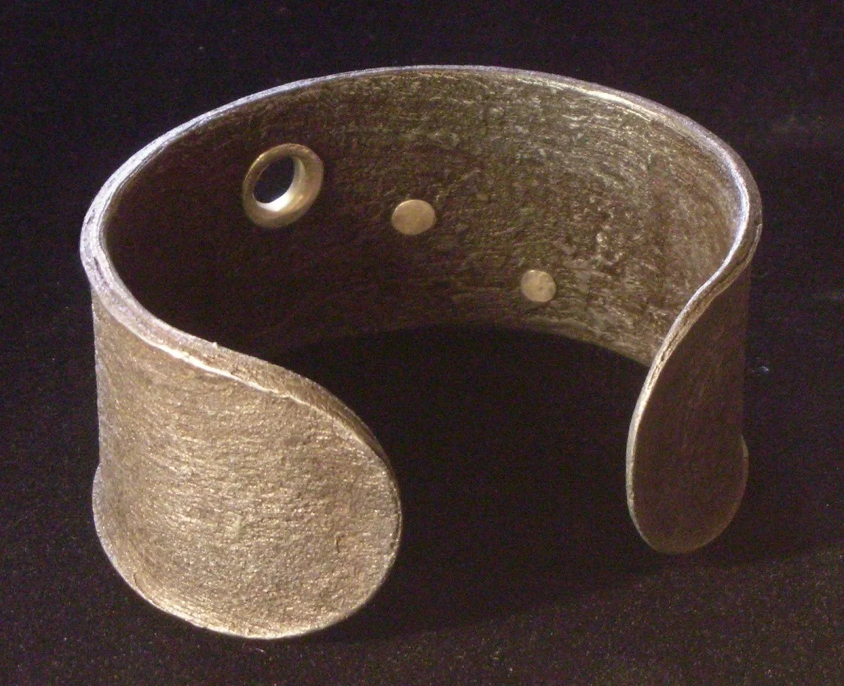angela+cuff10.jpg