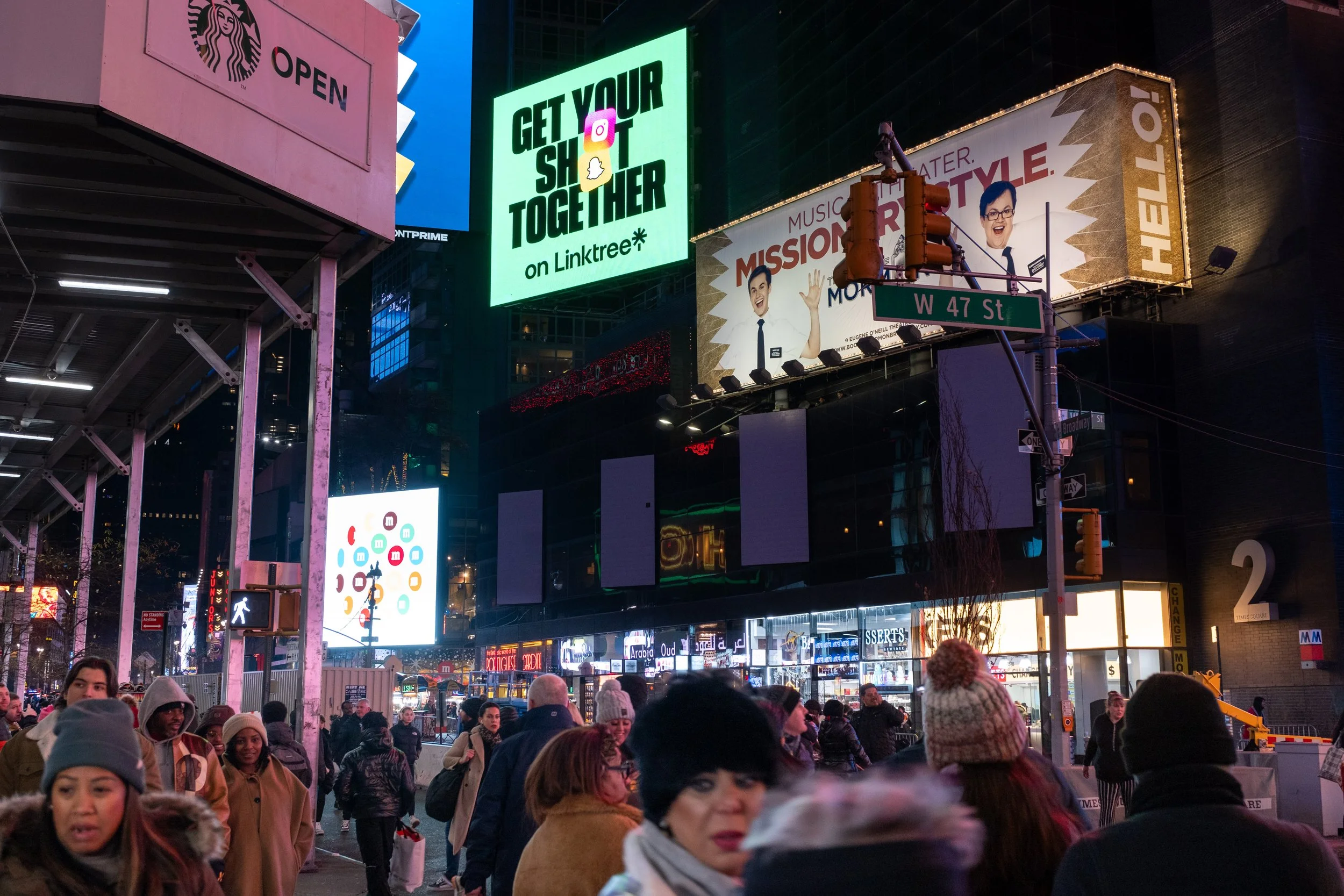 3749633_Linktree_New York_Digital Bulletins_0TS7170 B_2024-01-01-13.jpg