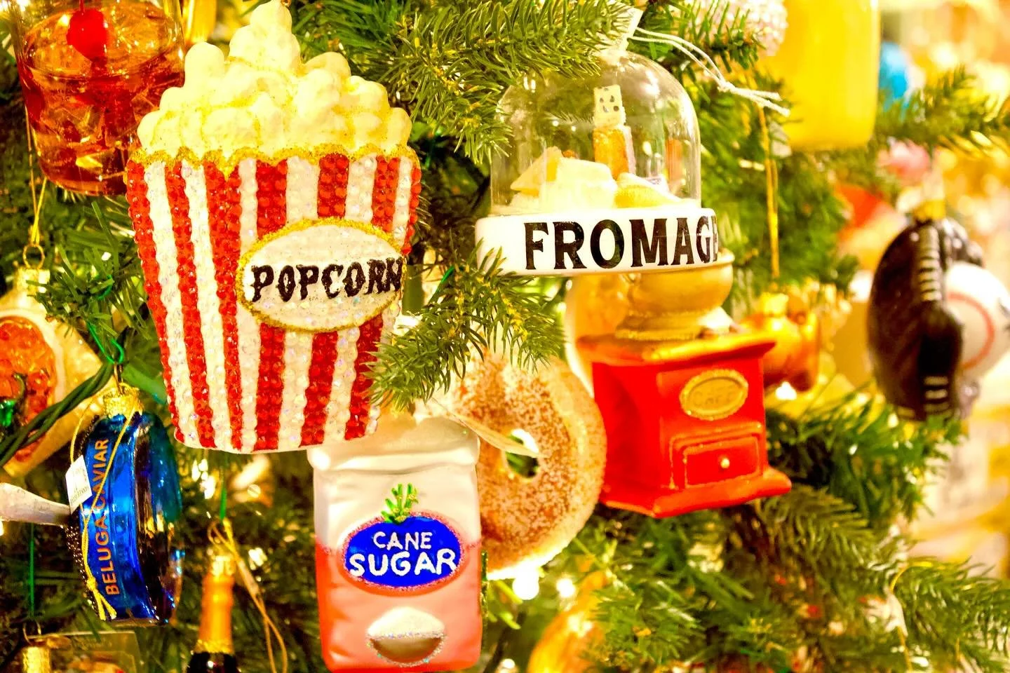 We&rsquo;re getting into the snowy season! Which means popcorn, movies, and the perfect Christmas tree to go with it! Stop in from 10-5 Monday thru Saturday 💙
.
.
.
#movies #popcorn #home #comfort #design #tree #christmas #interior #interiordesign #