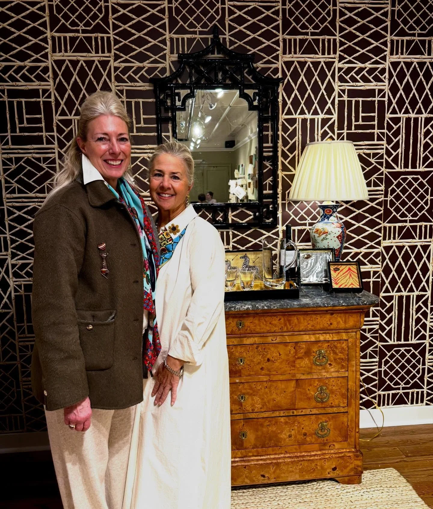 We had a fabulous time at Atlanta! We can&rsquo;t wait to receive all of our newest lines and designs! If you&rsquo;d like interior design please contact us! 
.
.
.
#interior #designer #chicagodesigner #yankeepeddlerhinsdale #atlantamarket