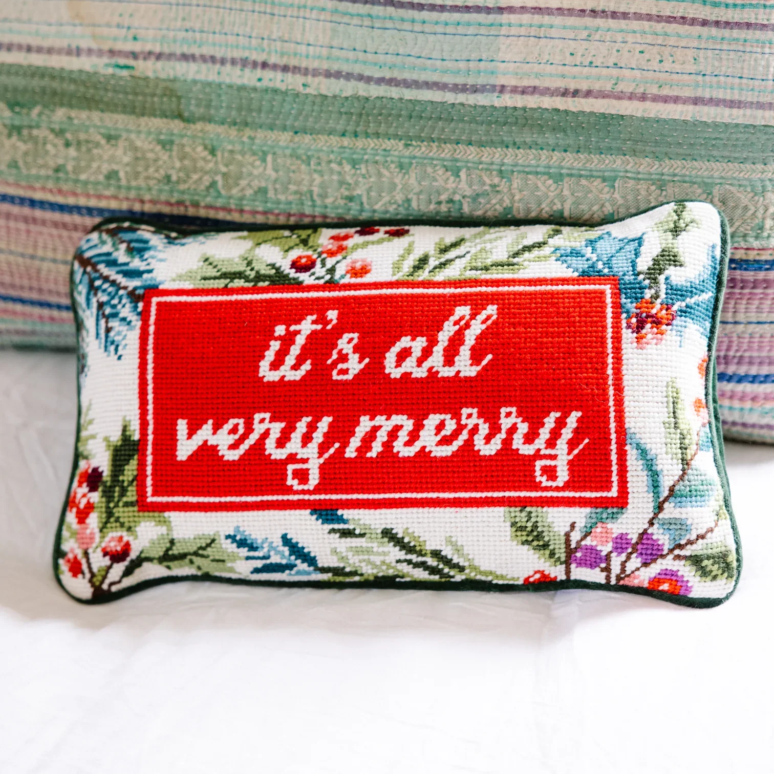 needlepoint+merry+3.png