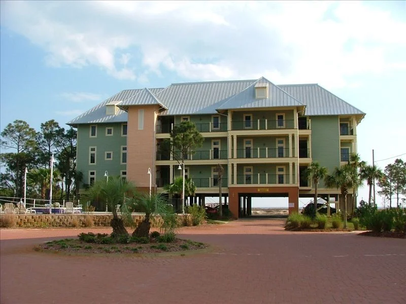 Click Image for Gallery / Image Credit -&nbsp;https://www.vrbo.com/238358