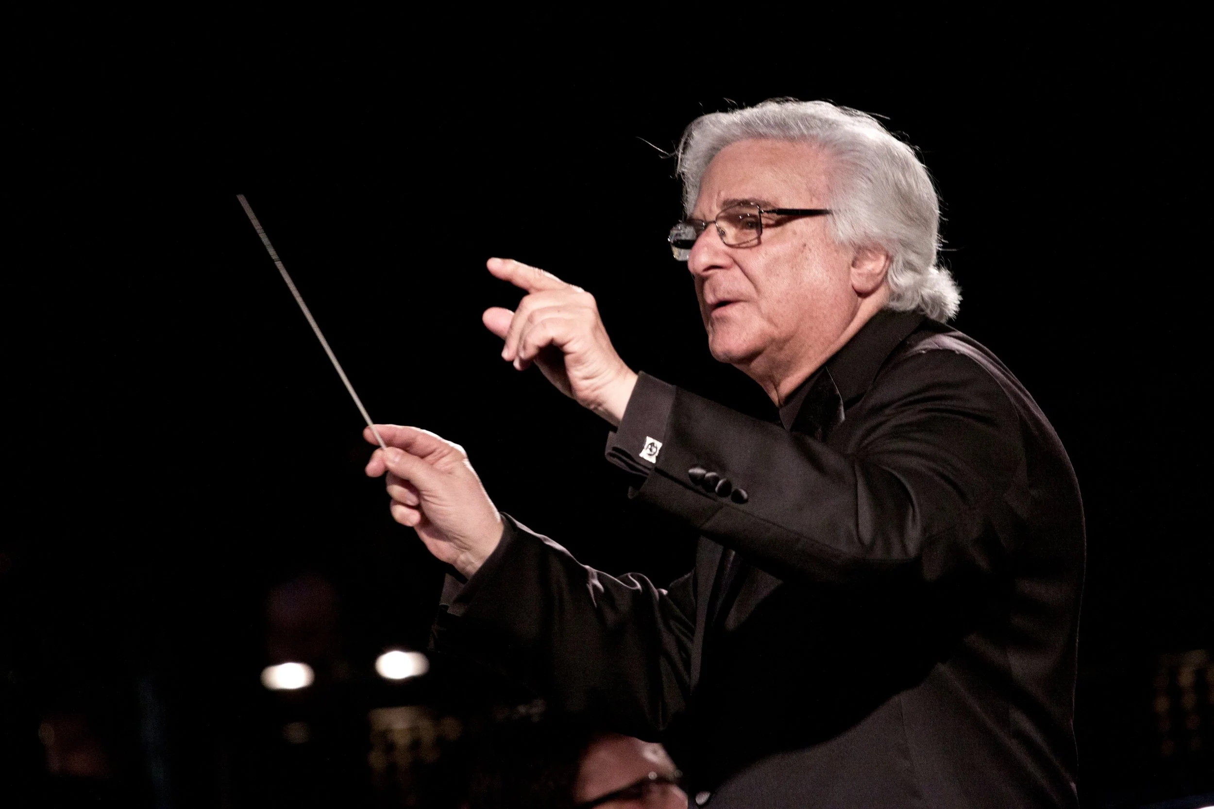 Interview: 'Defiant Requiem' creator and conductor Murry Sidlin