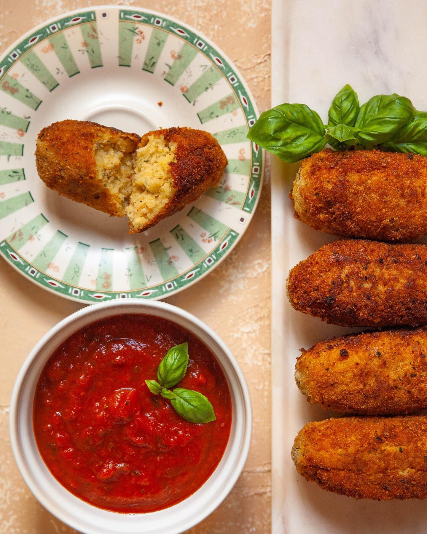 ✨Potato Croquettes✨
&bull;
My Nana Clara use to make these every single time she came over&mdash;or for any holiday/gathering. They are essentially breaded and pan fried/baked mashed potatoes. You can also put a strip of cheese in the center! You can