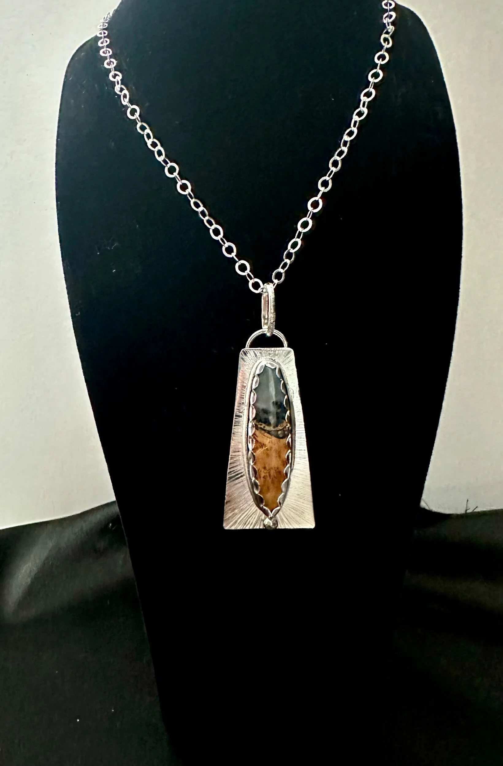 010B1FCF-FAC9-4ED4-AC66-FC6A33B760F4