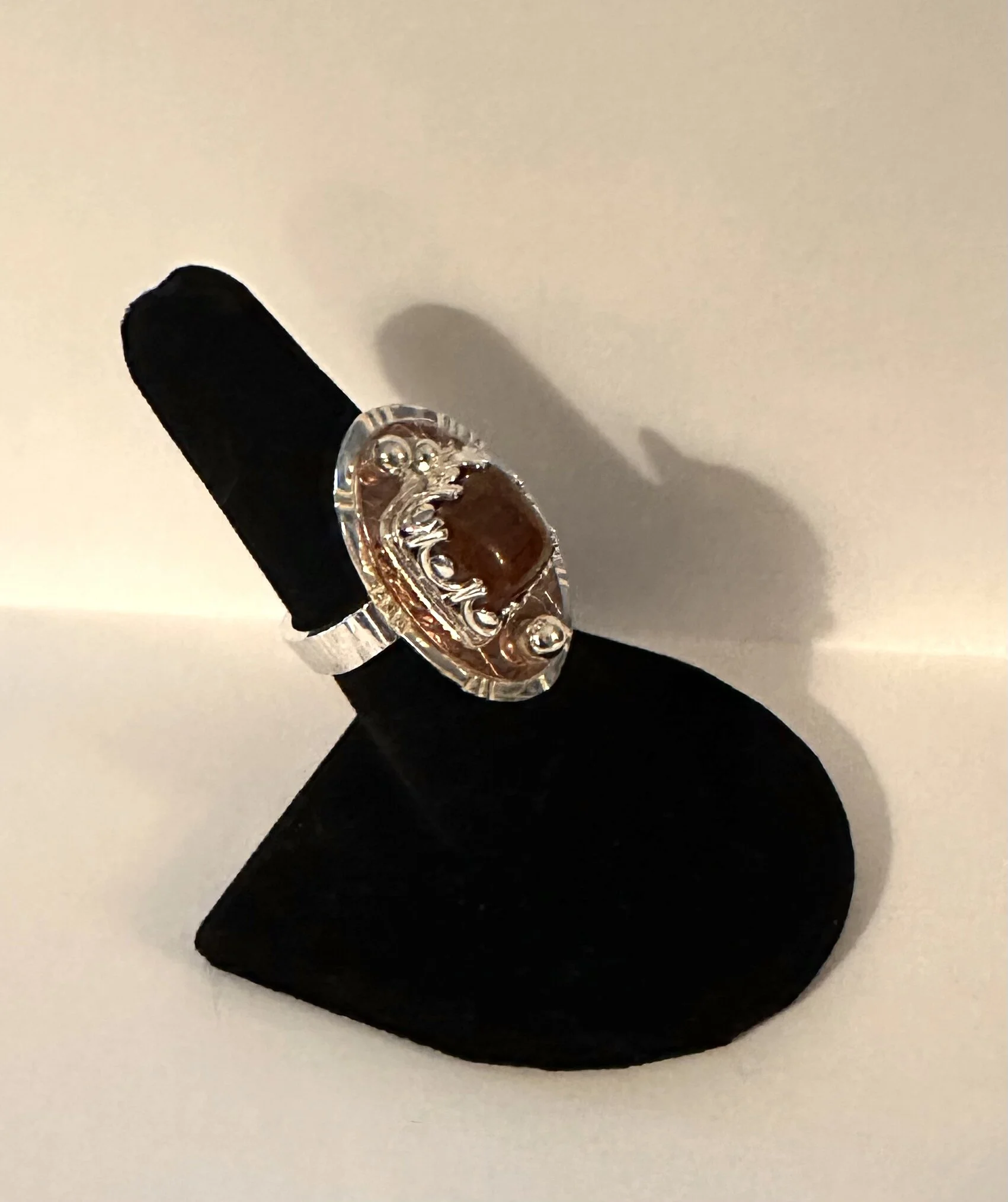 FD7B4442-682B-48D6-BAF9-1B303135408D