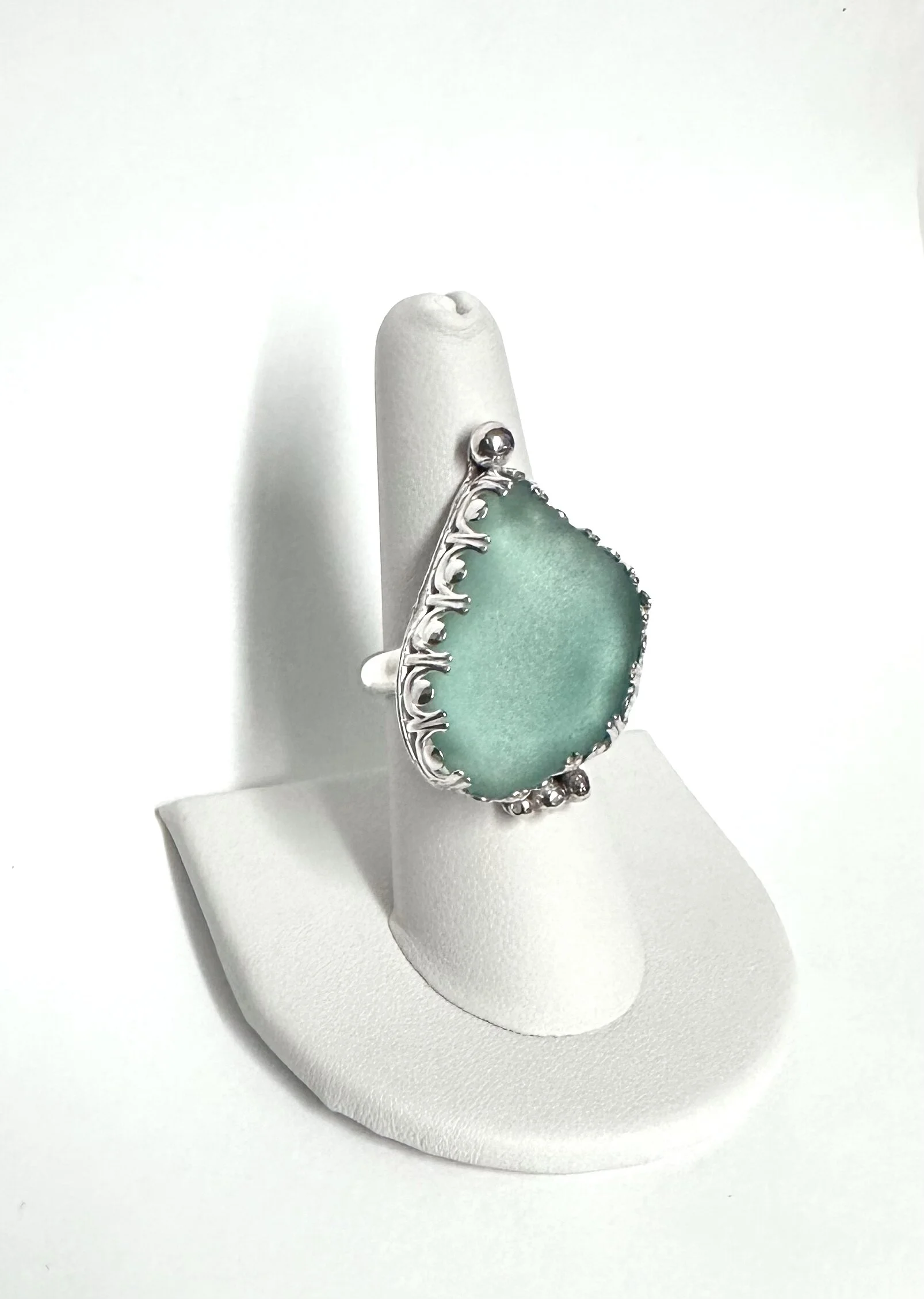 F0DF7328-D9C1-467B-B053-64B7414EE175