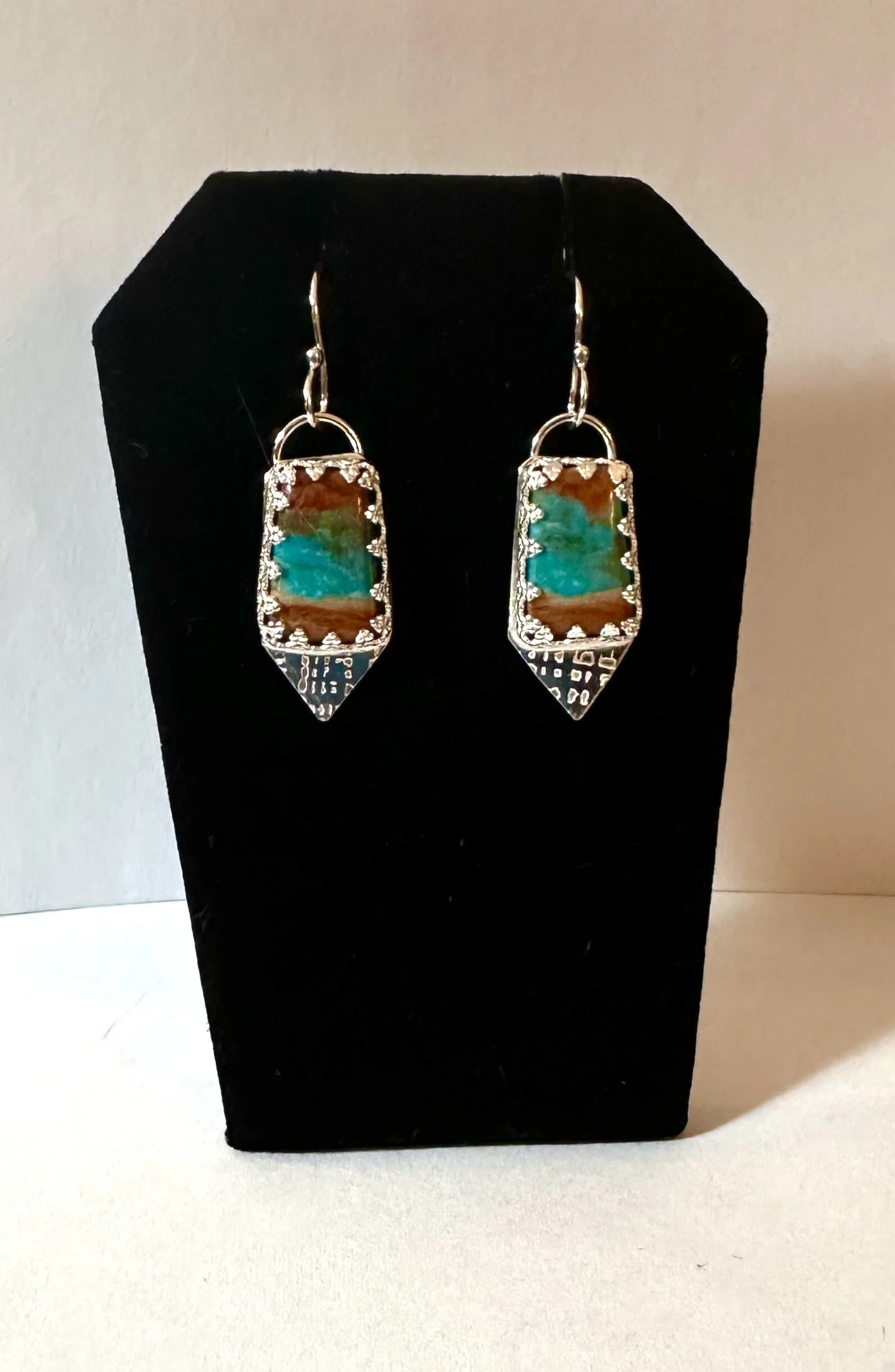 F7ECE2B5-BA3D-45B9-B34E-952036E2F270