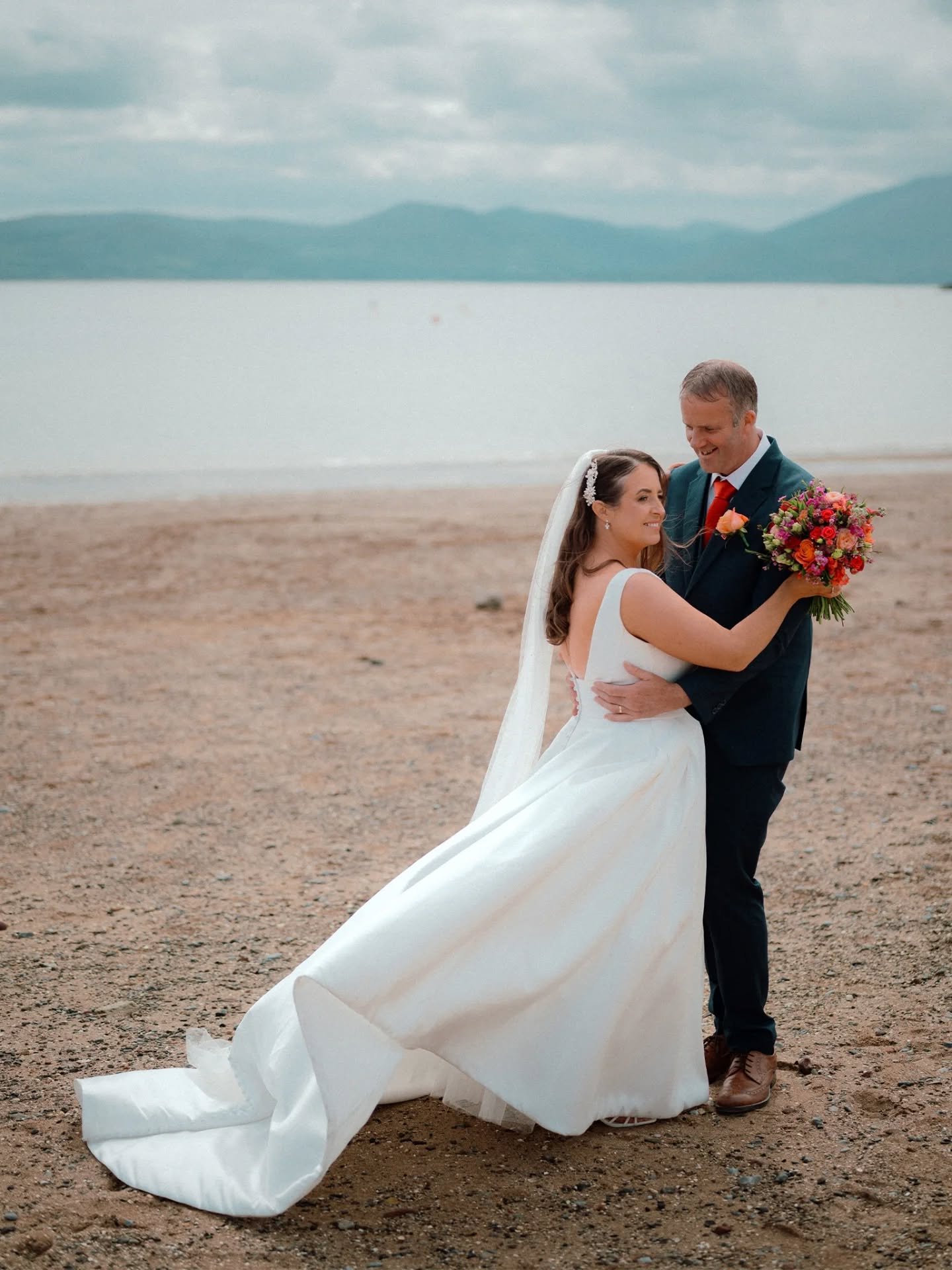 Linda and Shane 💚❤️

Videographer: Digimac
Make up: @makeupbymaeve1
Hair: @maureenmccarthybridalhair
Tan: @levitatebyamy
Wedding dress: @modernebridal
Flowers: @allseasons.florist
Church Singer/Music: Noel McAuliffe
Reception Venue: @ballyroelodge
W