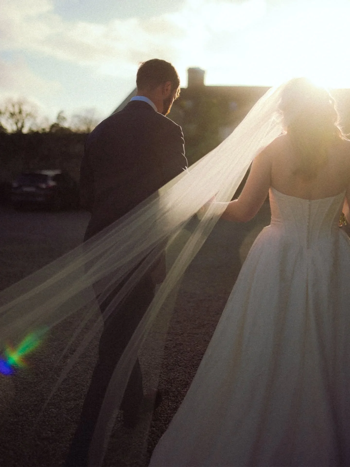Hannah &amp; John ❤️💚

Makeup: @aideenclearymakeup
Hair: @lorrainebrownehair
Wedding planner: @ladybirdeverafter
Music: @lisamanningmusic
Venue: @cloughjordanhouse 
Artist: @silver_studio_art 
Flowers: @country_blooms_ie