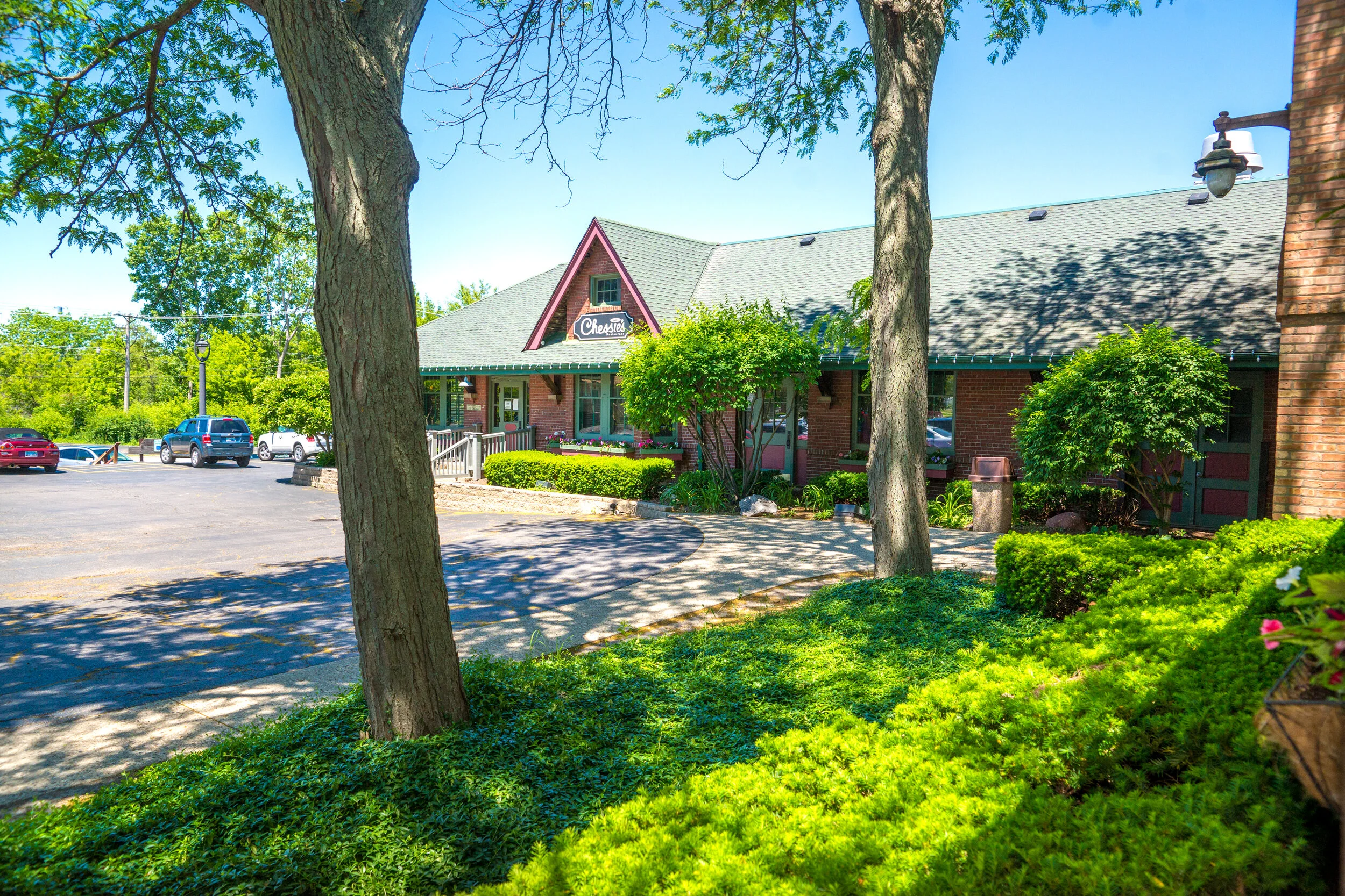 Ice House Mall & Village Shops