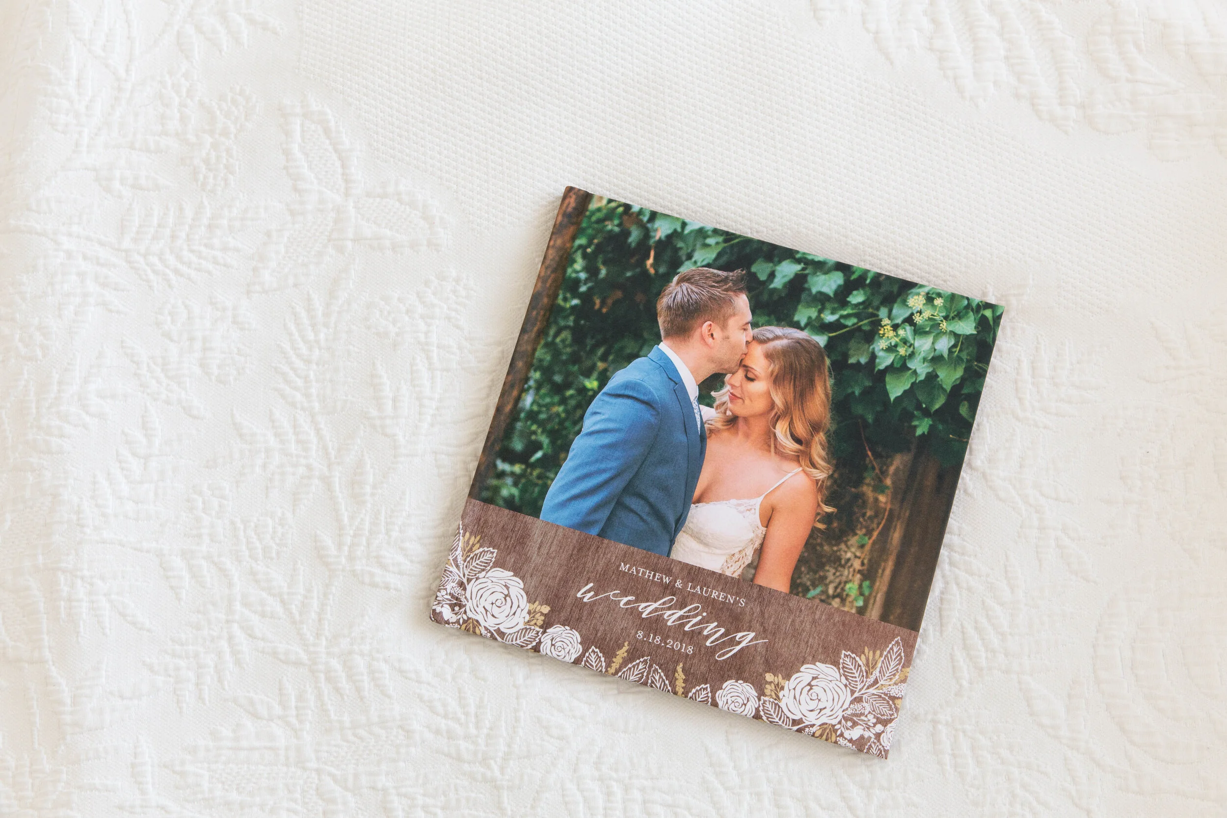 Wedding Album Ideas and Tips for Cozy, Intimate Celebrations