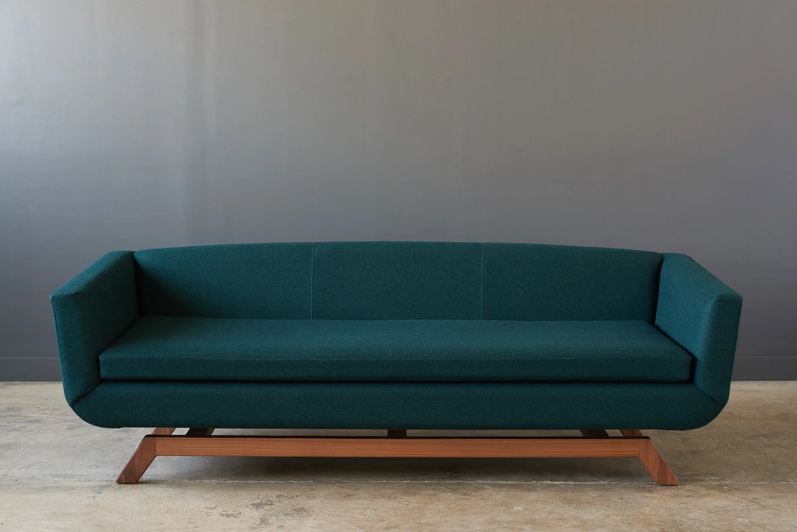 Charles Sofa_a.jpg