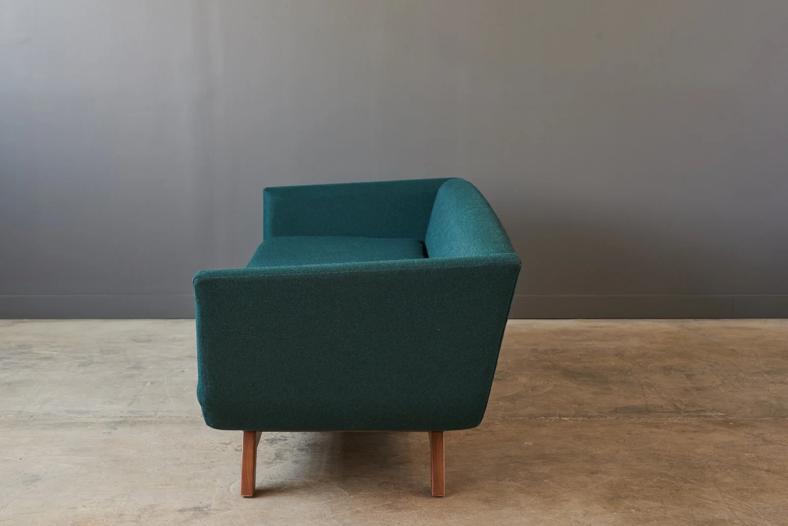 Charles Sofa_c.jpg