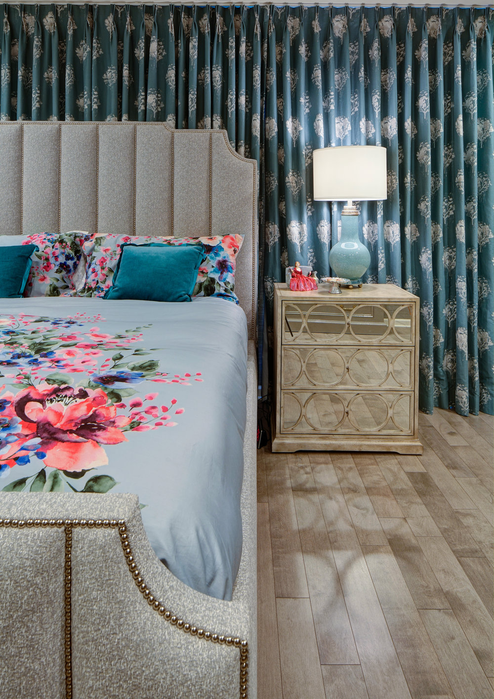 Mstr Bed & Table.jpg