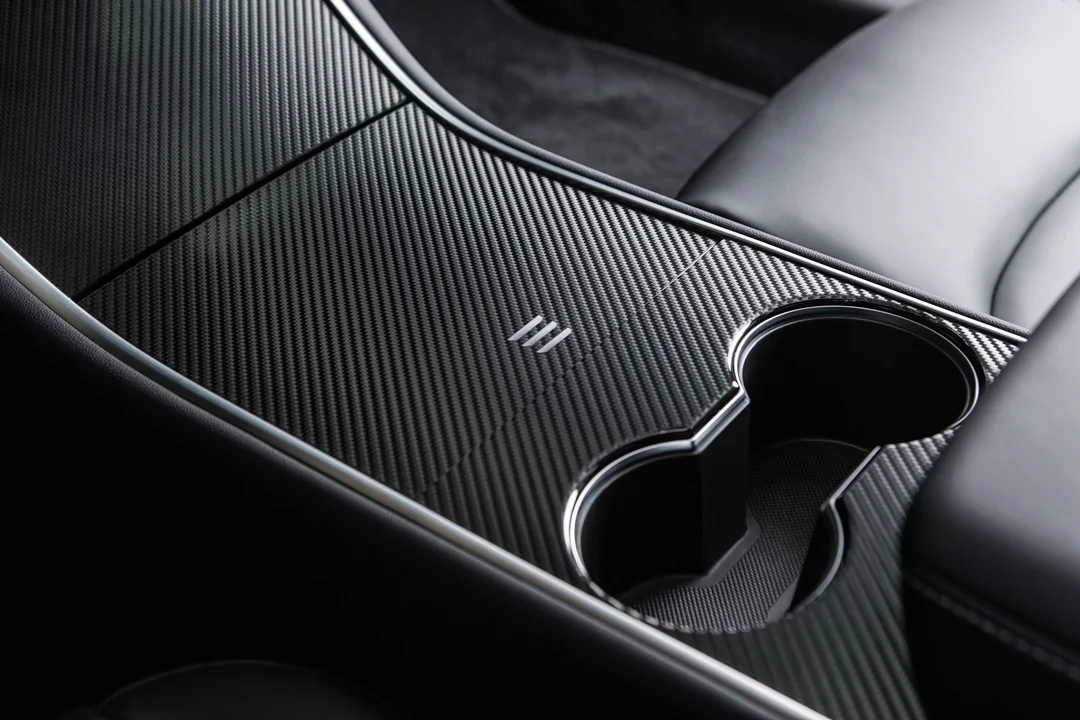 Carbon fiber - ≡ cutout
