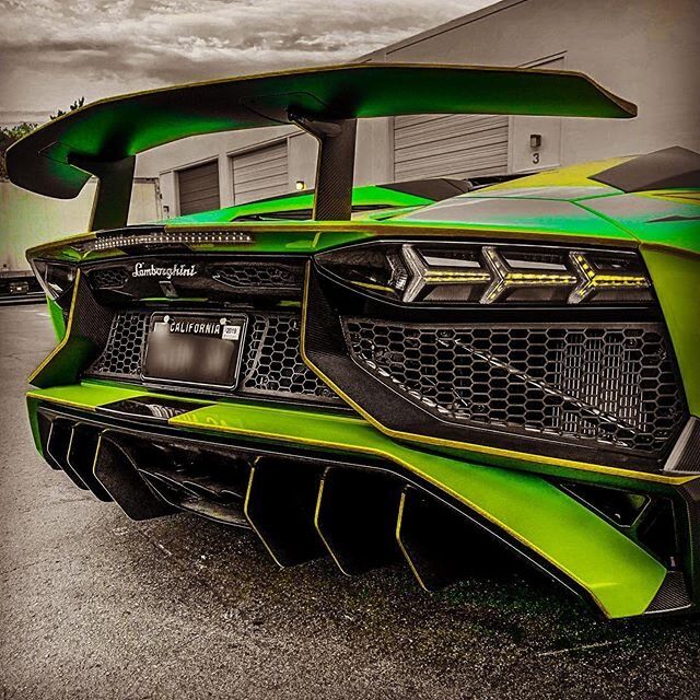 Tail light Tuesday #Lamborghini #LamborghiniSV #roadster #vinylstyles #dontpaintitwrapit #paintisdead #bayarea #sf