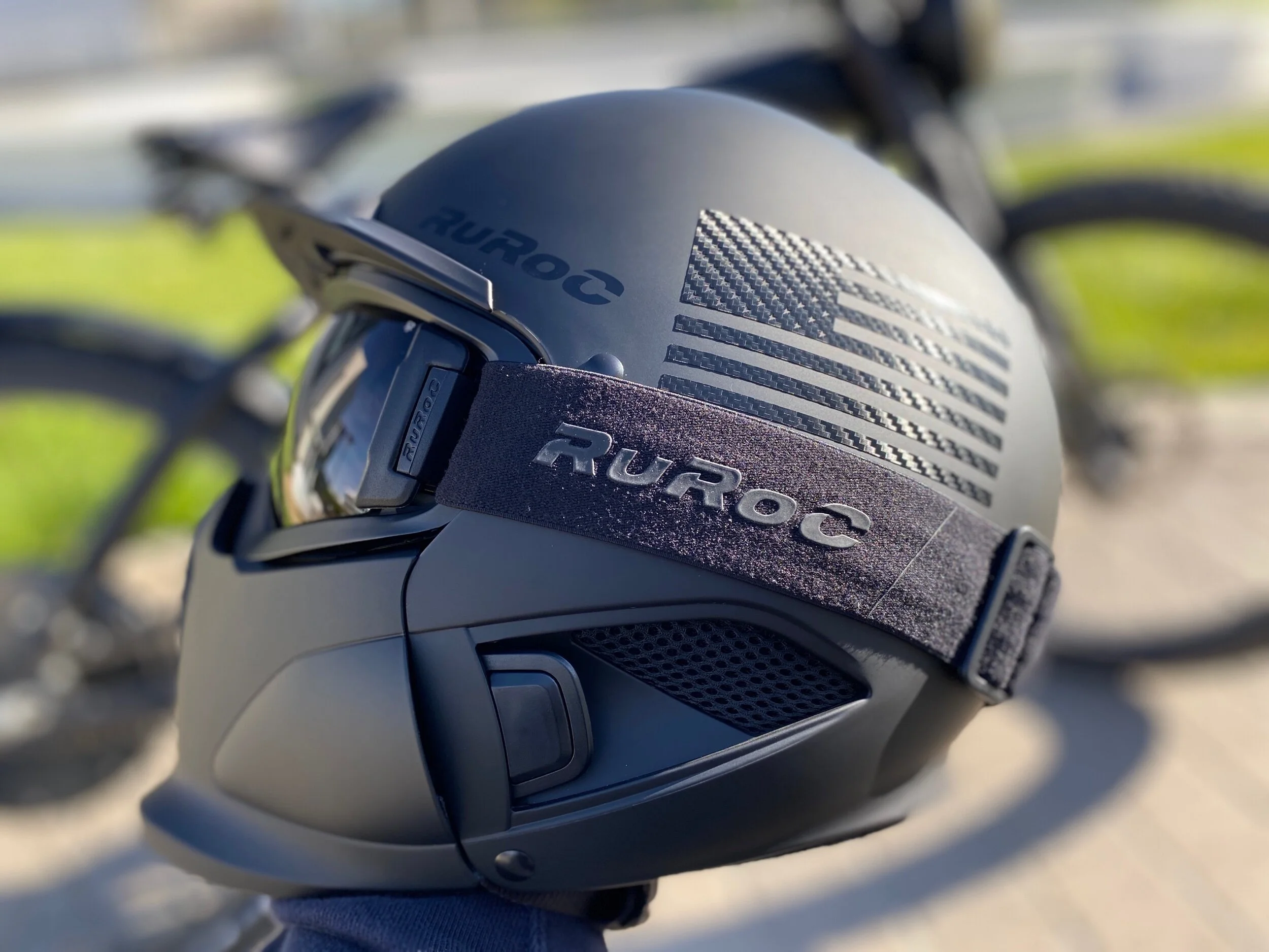 D4B5D004-0810-4ADB-9E6B-E63D79846C0E