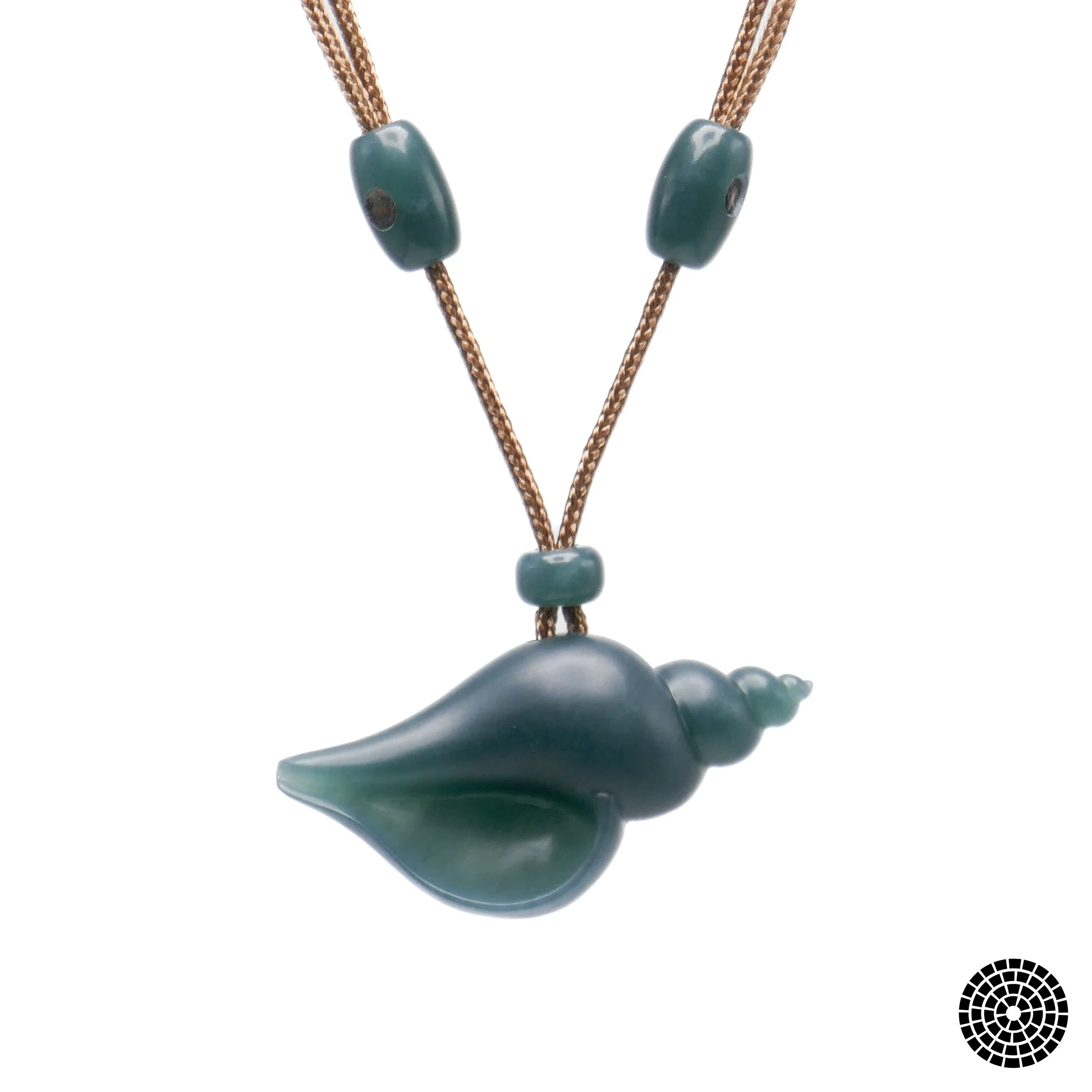 Handmade Jade ocean allure sea shell pendant -2.jpg