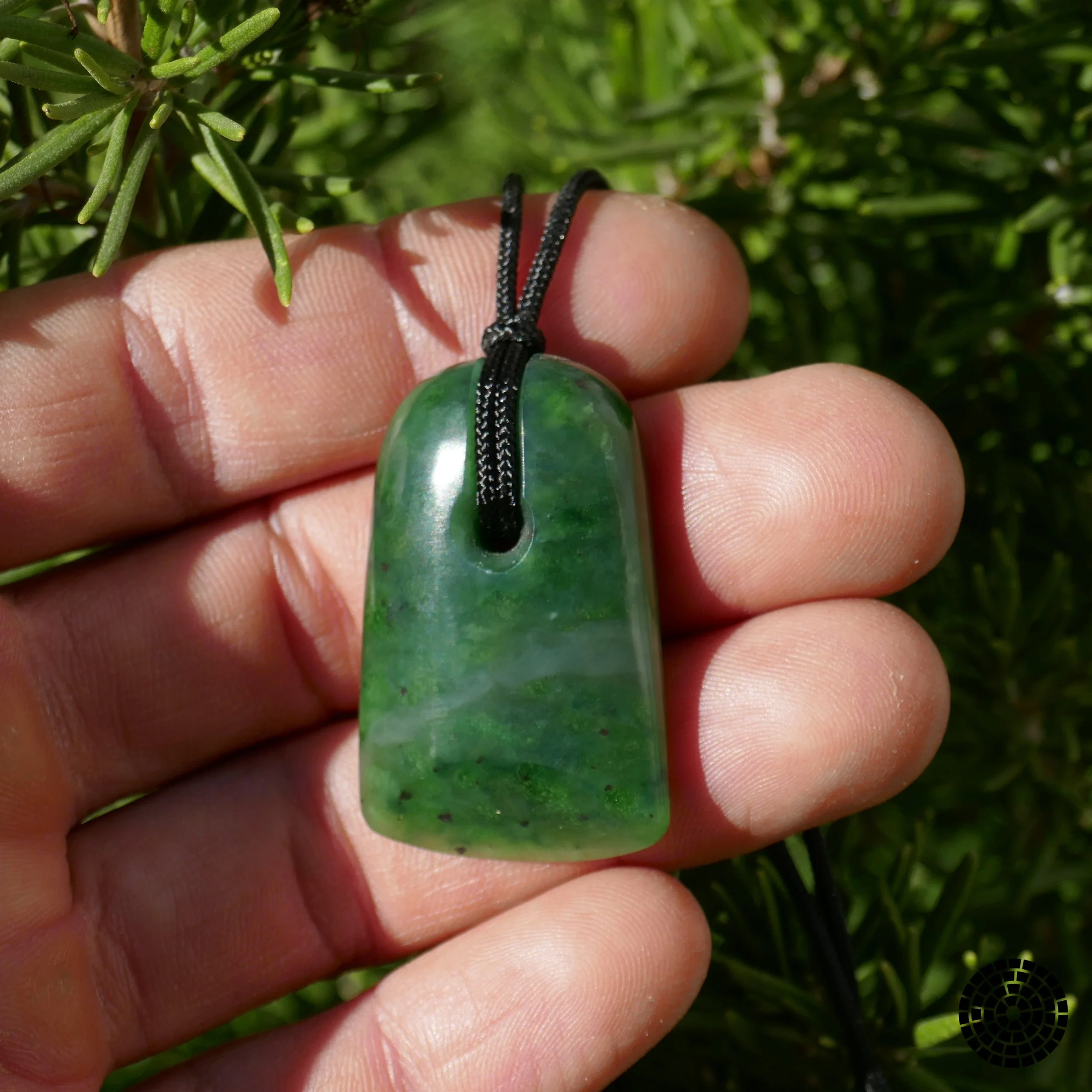 Handmade jade pendants, earrings, carvings-78.jpg