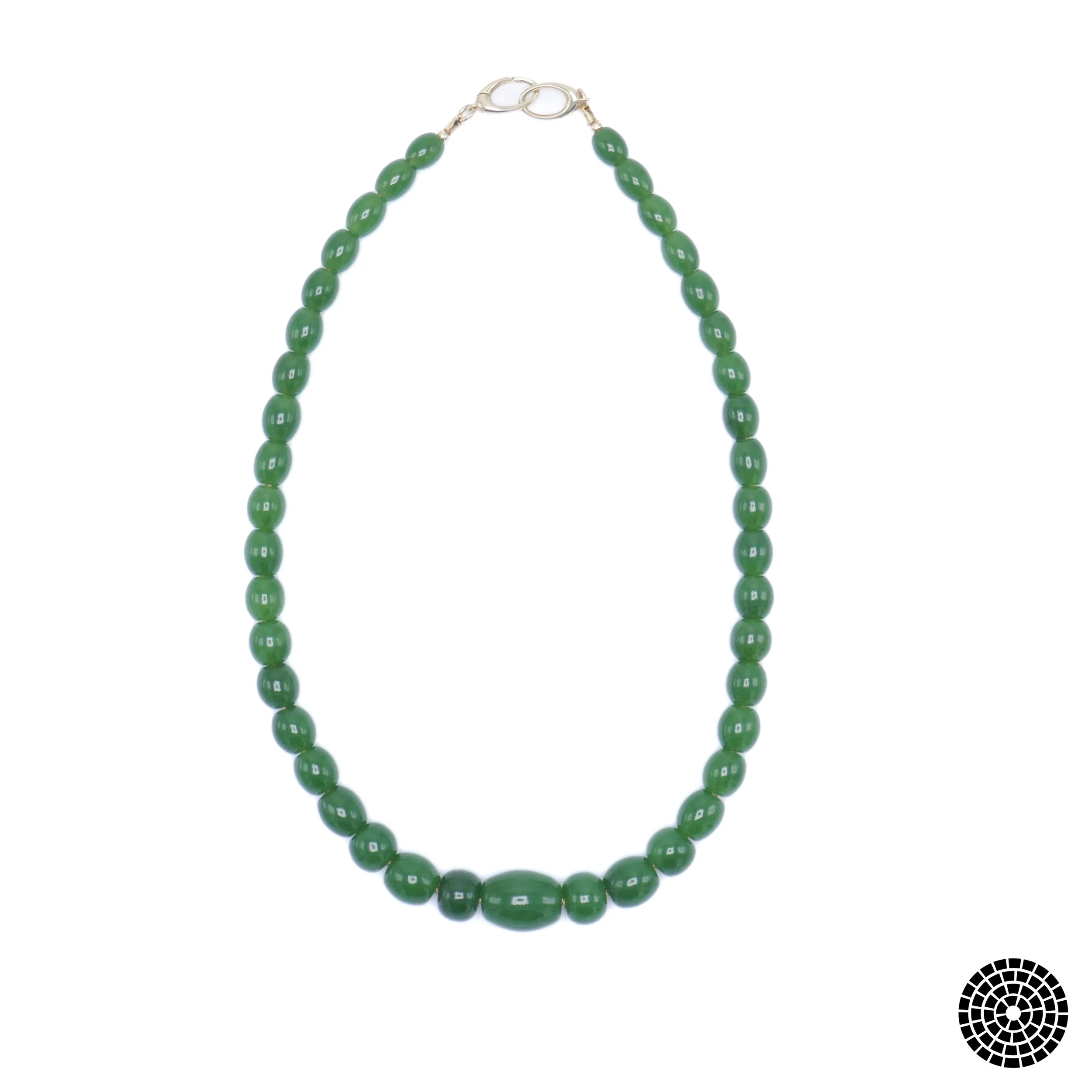 Handmade Graduated jade bead strand -1.jpg