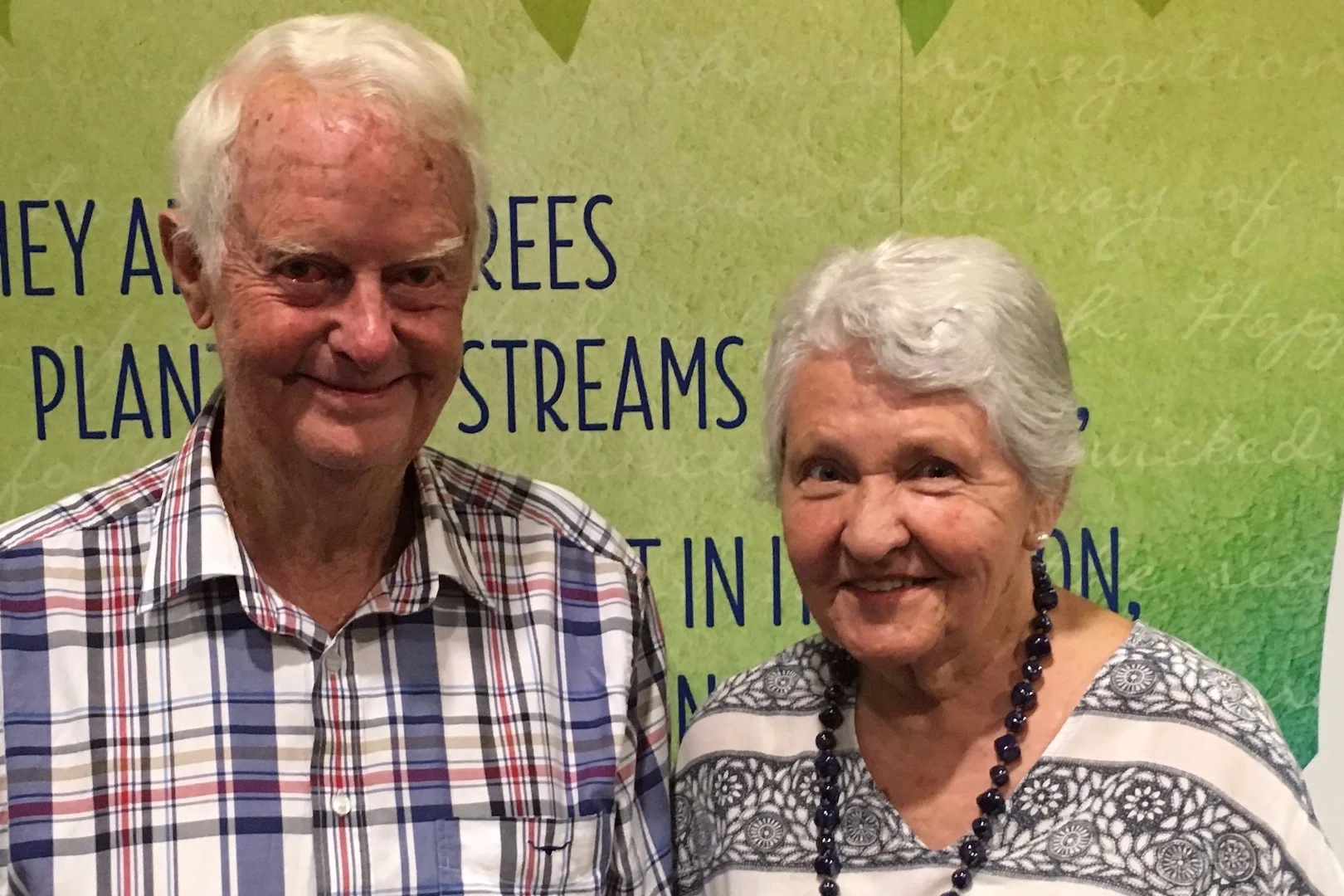 Gil &amp; Lorna Robertson#TUESDAYS 2:00PM