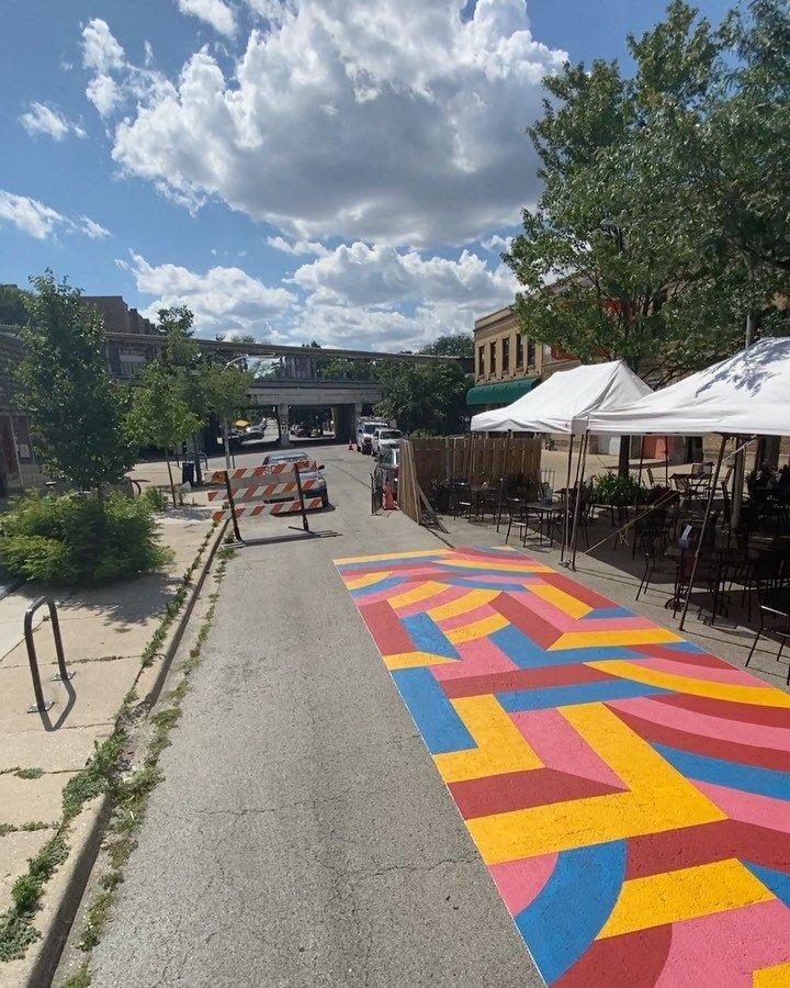 Finished my largest project yet! 825 square feet painted on the pavement up on Rogers Park. This painting was a challenge but it&rsquo;s very fulfilling to have it done.
.
Wouldn&rsquo;t have been able to make it happen without some assists from @bab