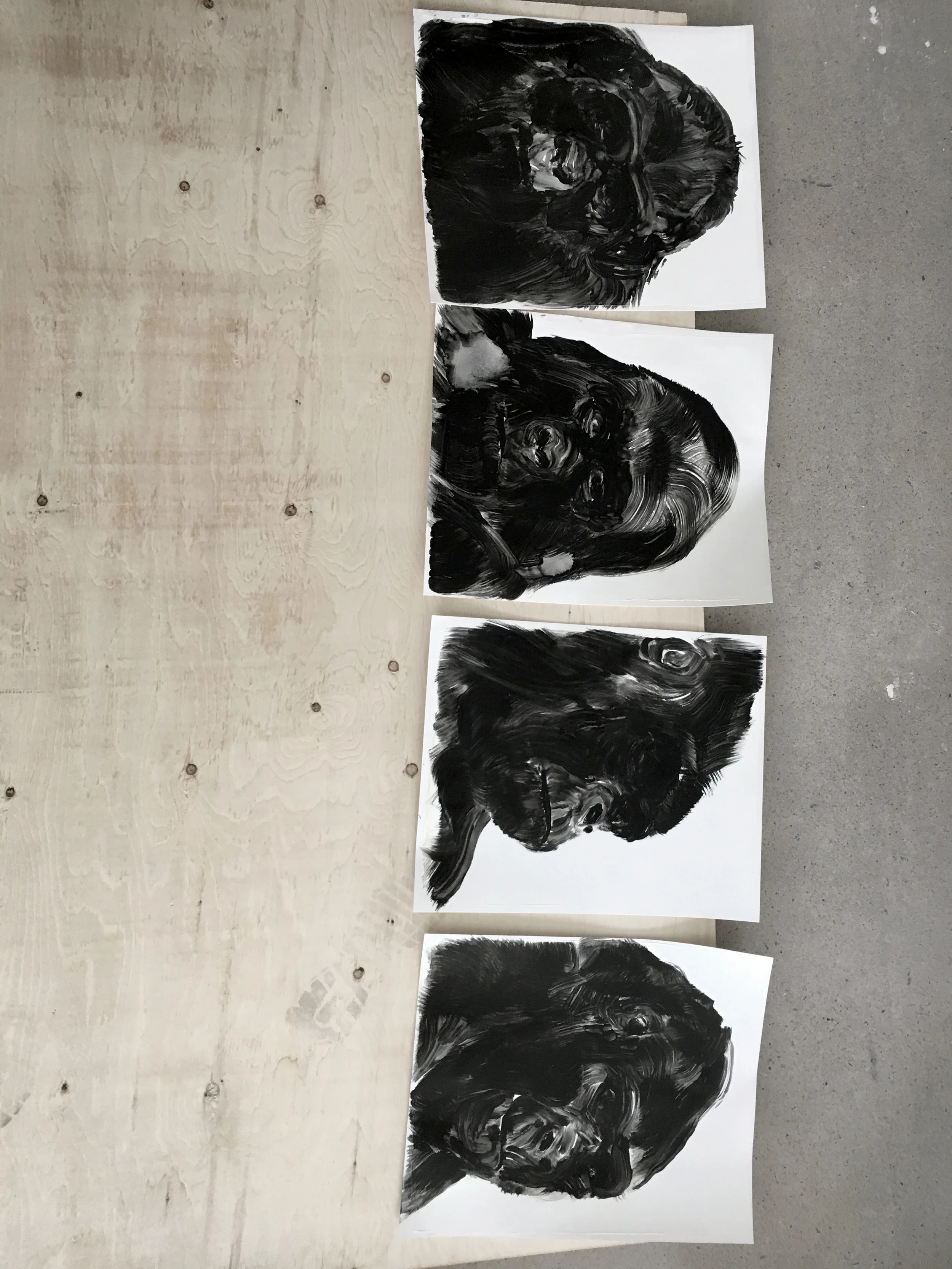 Portraits de gorilles Études à l'huile sur papier