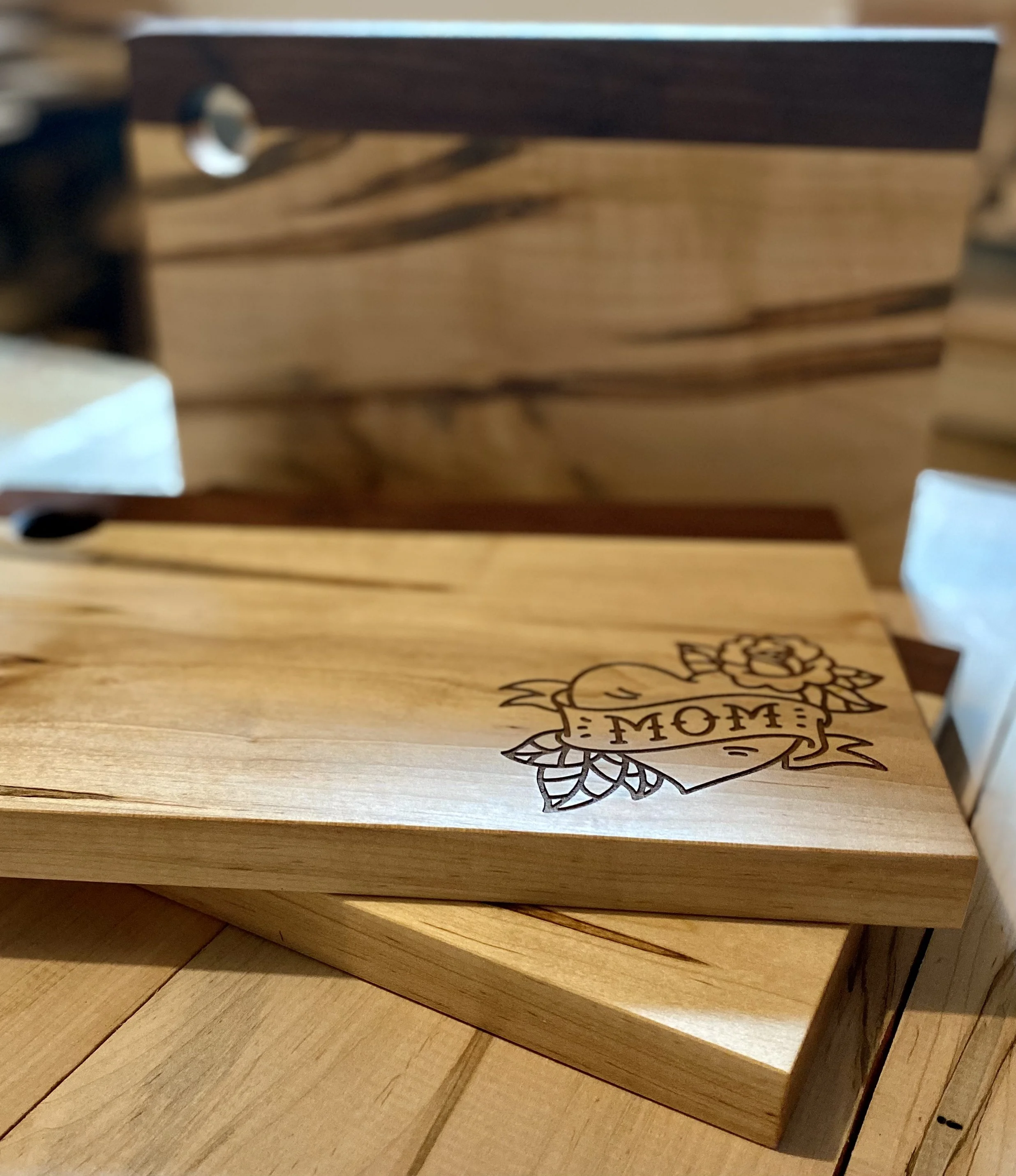 Mother’s Day Special! Personalized Gift for Mom Maple and Black