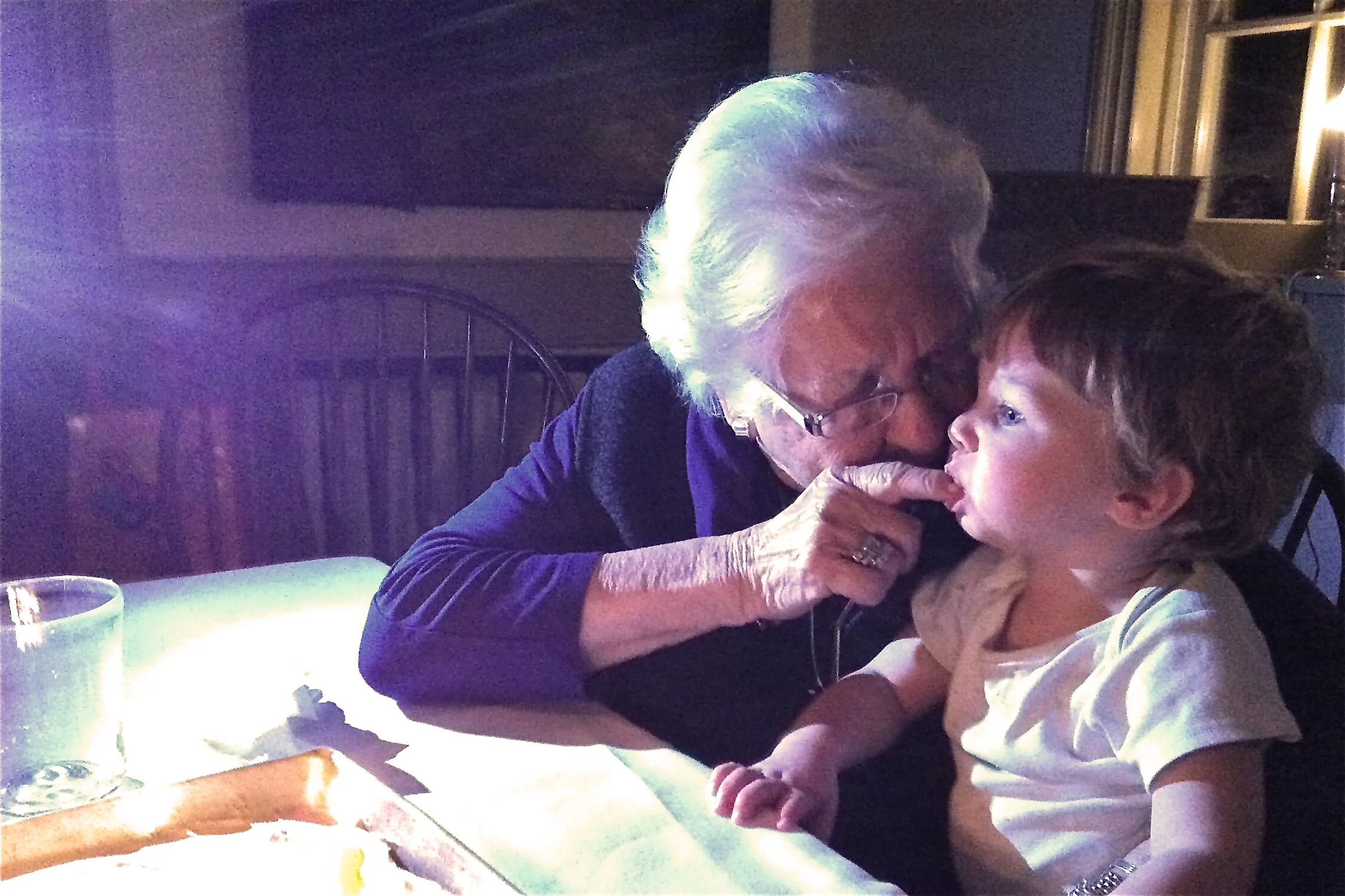 Hands that loved by heart