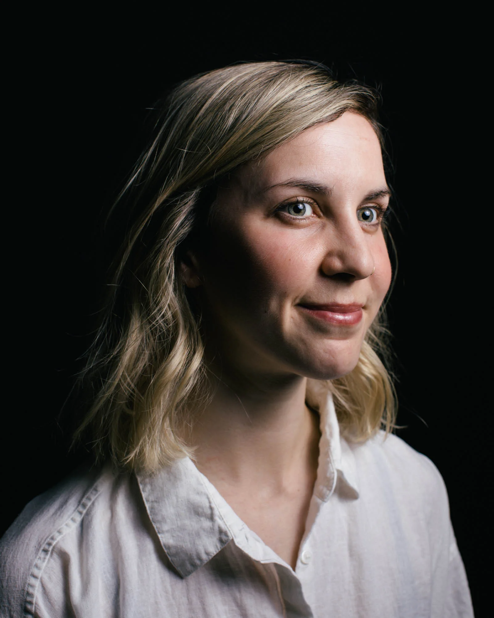 2019.06.03_LaurenPortrait_CLR_02.jpg