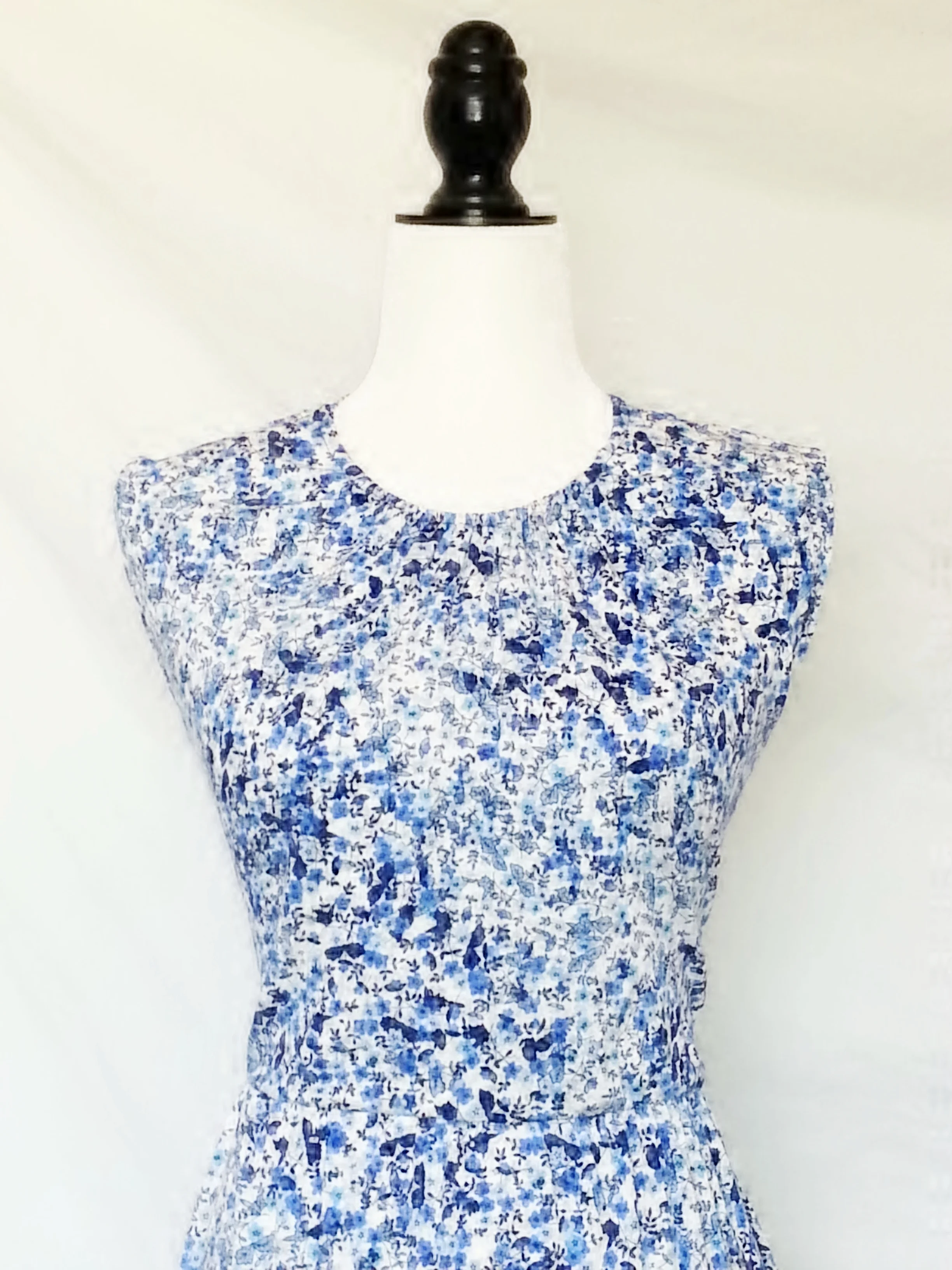 A Anabel S16 Wht Bust.jpg