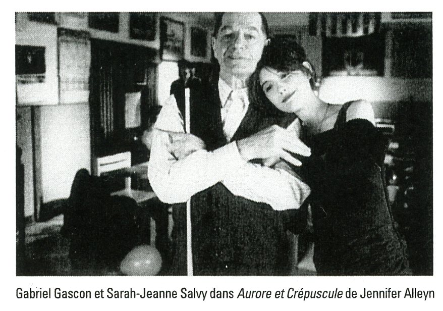 Sarah-Jeanne Salvy et Gabriel Gascon dans Aurore au crépuscule_Cosmos_1997.jpg