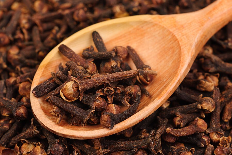 Clove Soothes Sore gums, pain reliever, Natural Disinfectant, Antibacterial
