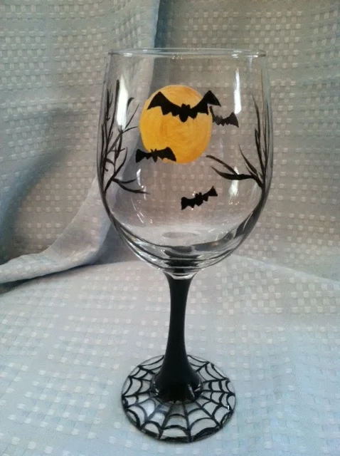 Spooky Tree Halloween wineglass