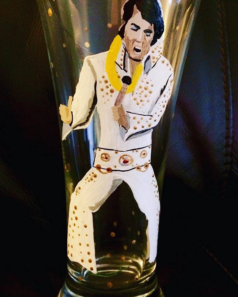 Elvis.jpg