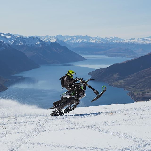 How good is that view!
@snowmoto_nz
.
.
.
#snowmotonz #kawasaki #snow #filmmaker #promovideo #queenstown #snowmoto #snowbike #camso #kingstonnz #mx #450cc #sonyalpha #lakewakatipu #newzealand