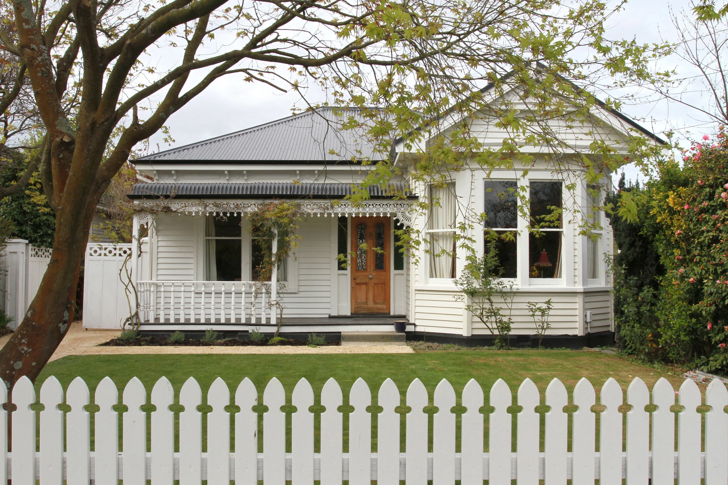 Frances Ave Exterior 2.jpg