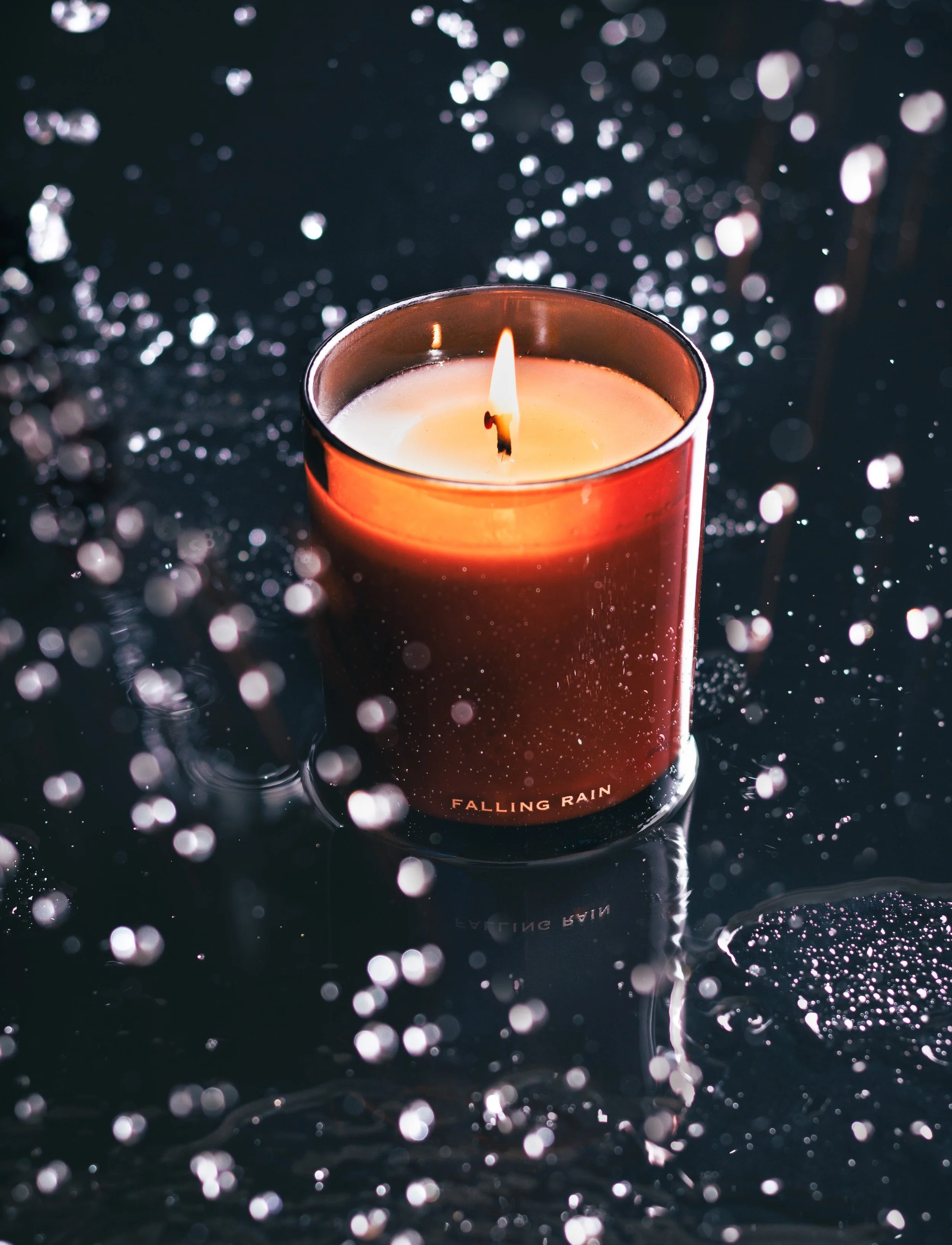 Commercial product photo of a candle shot by San Diego product photographer Amy Carson.