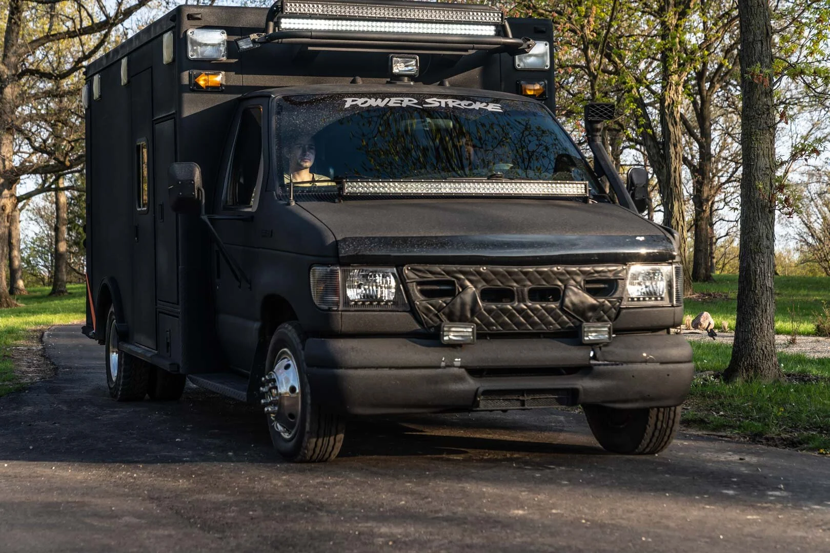 Production Photograph of the picture car SWAT van by Chicago Unit Stills Photographer Rashad Anabtawi