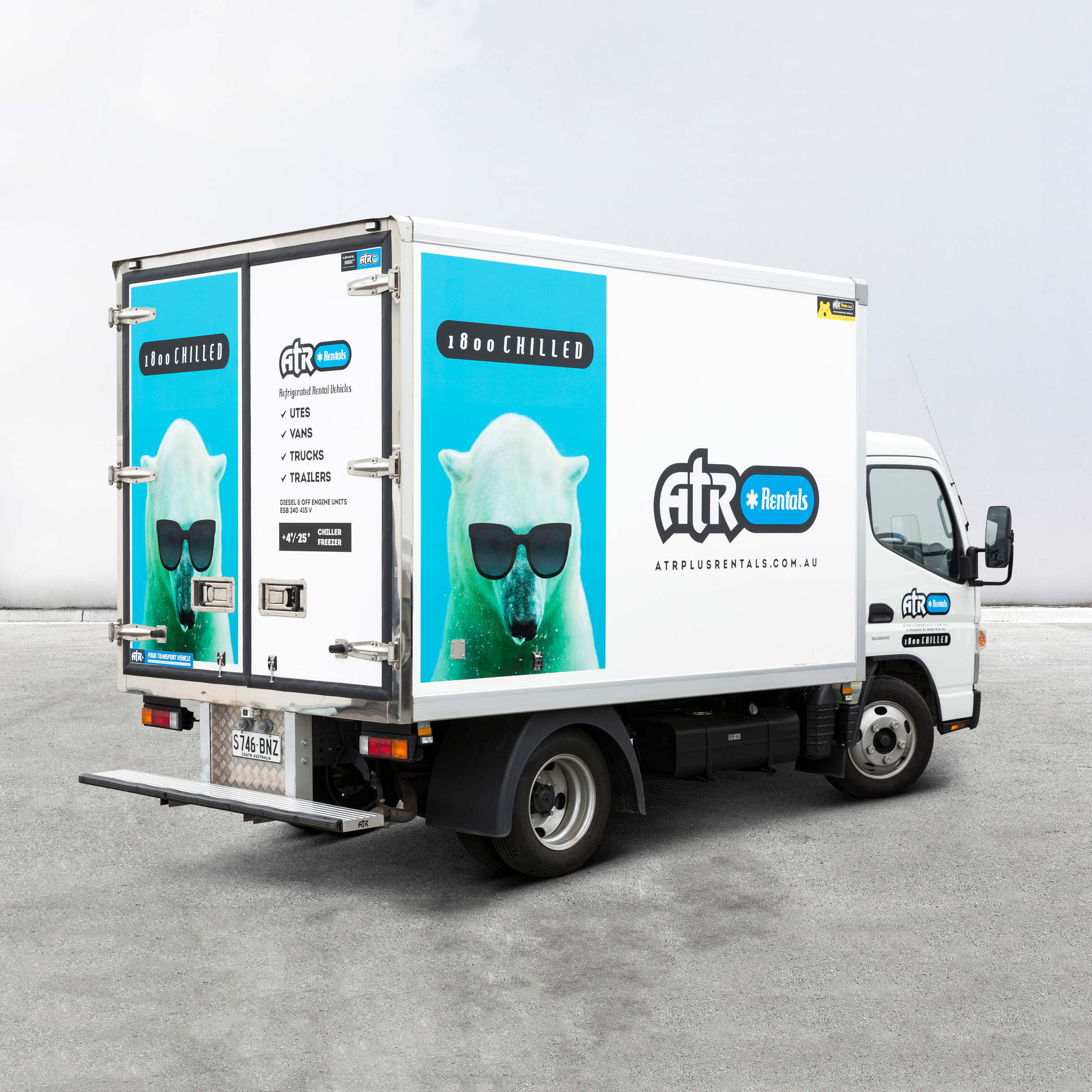 HIRE-Canter-Truck-Adelaide.jpg