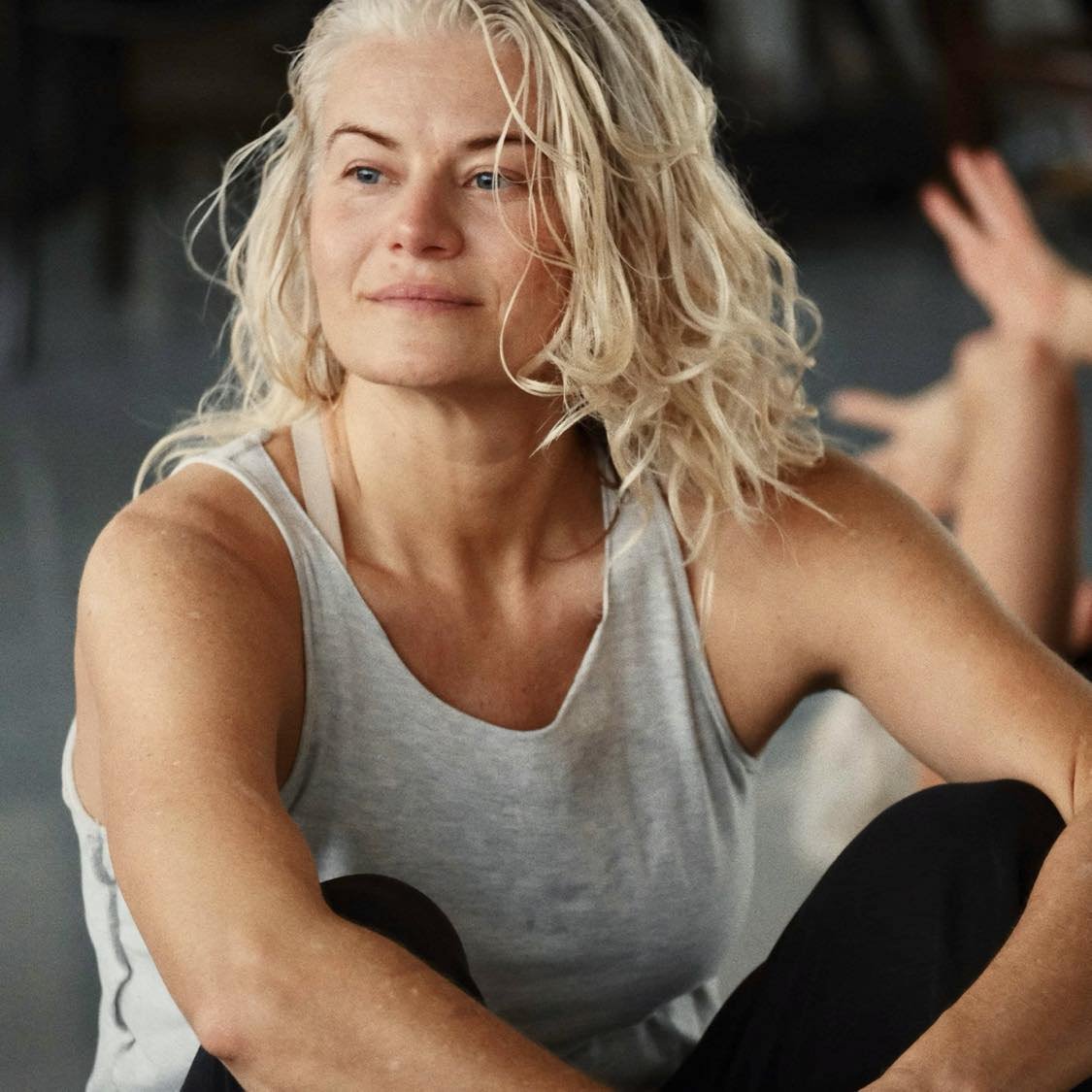 Lisa Sommer guider Fri Dans og danseterapi