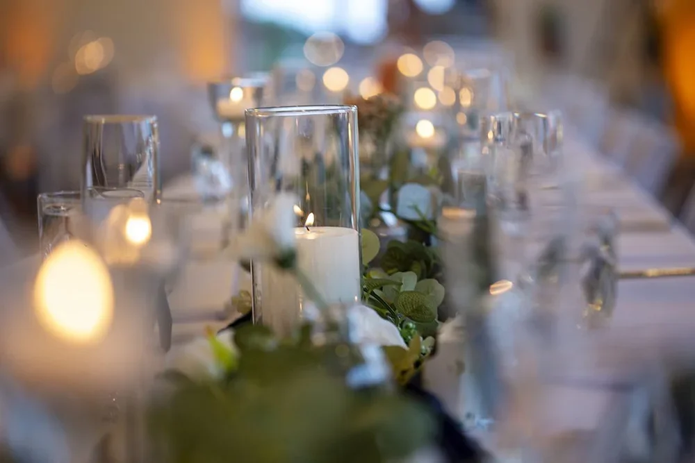 reception-candle-detail-wedding.webp