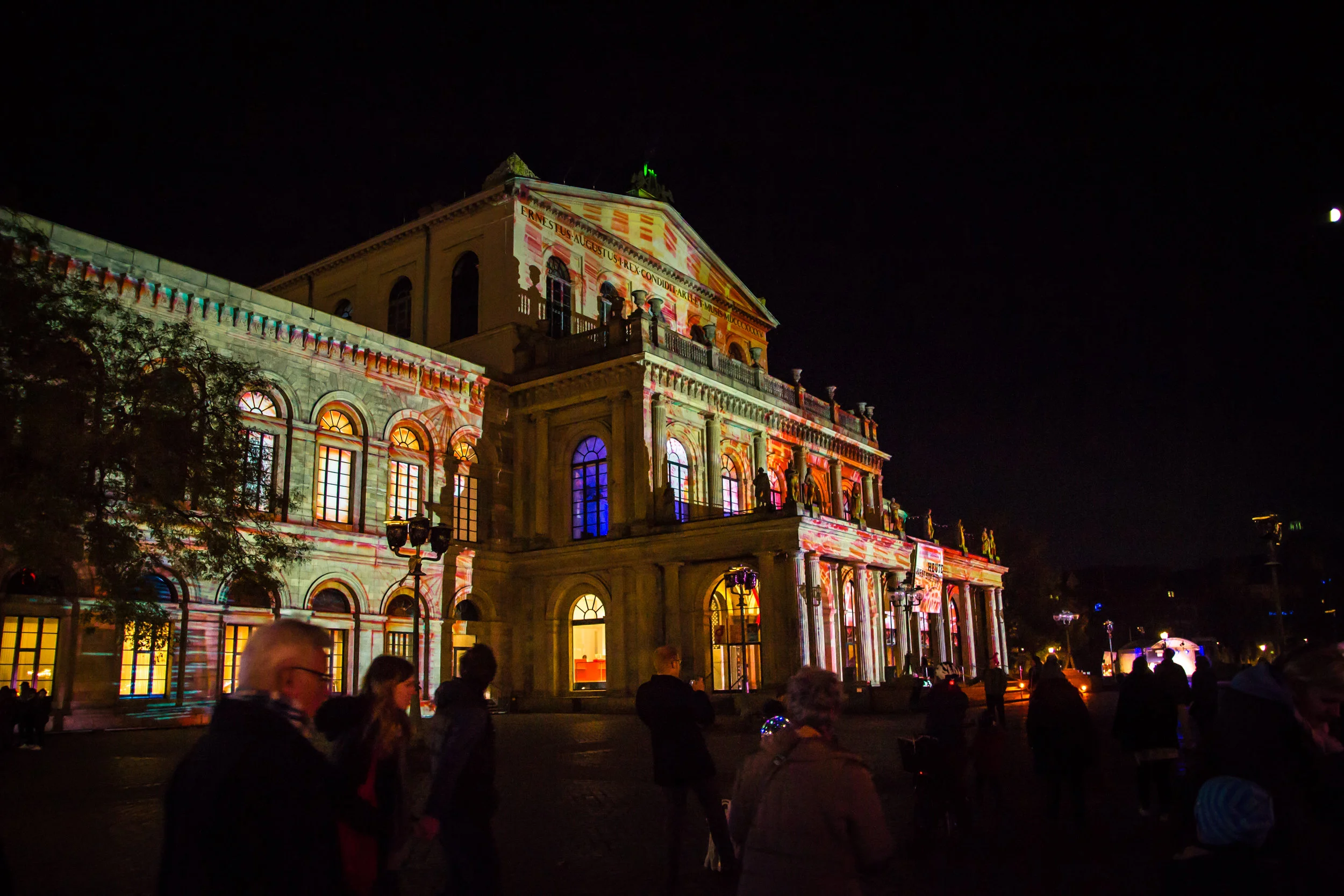 Laser Facade on Opera House