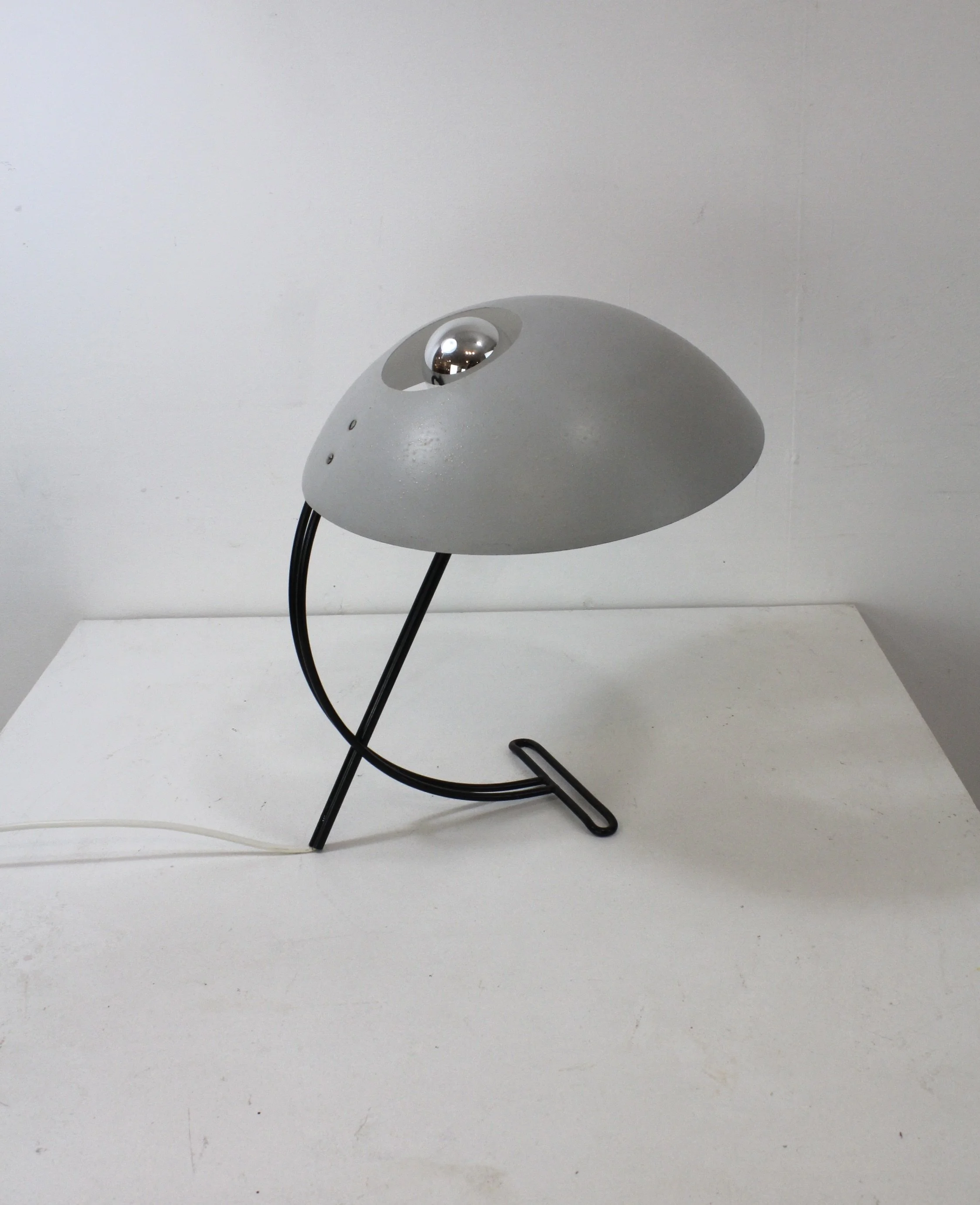 Dutch Louis Kalff NB 100  lamp