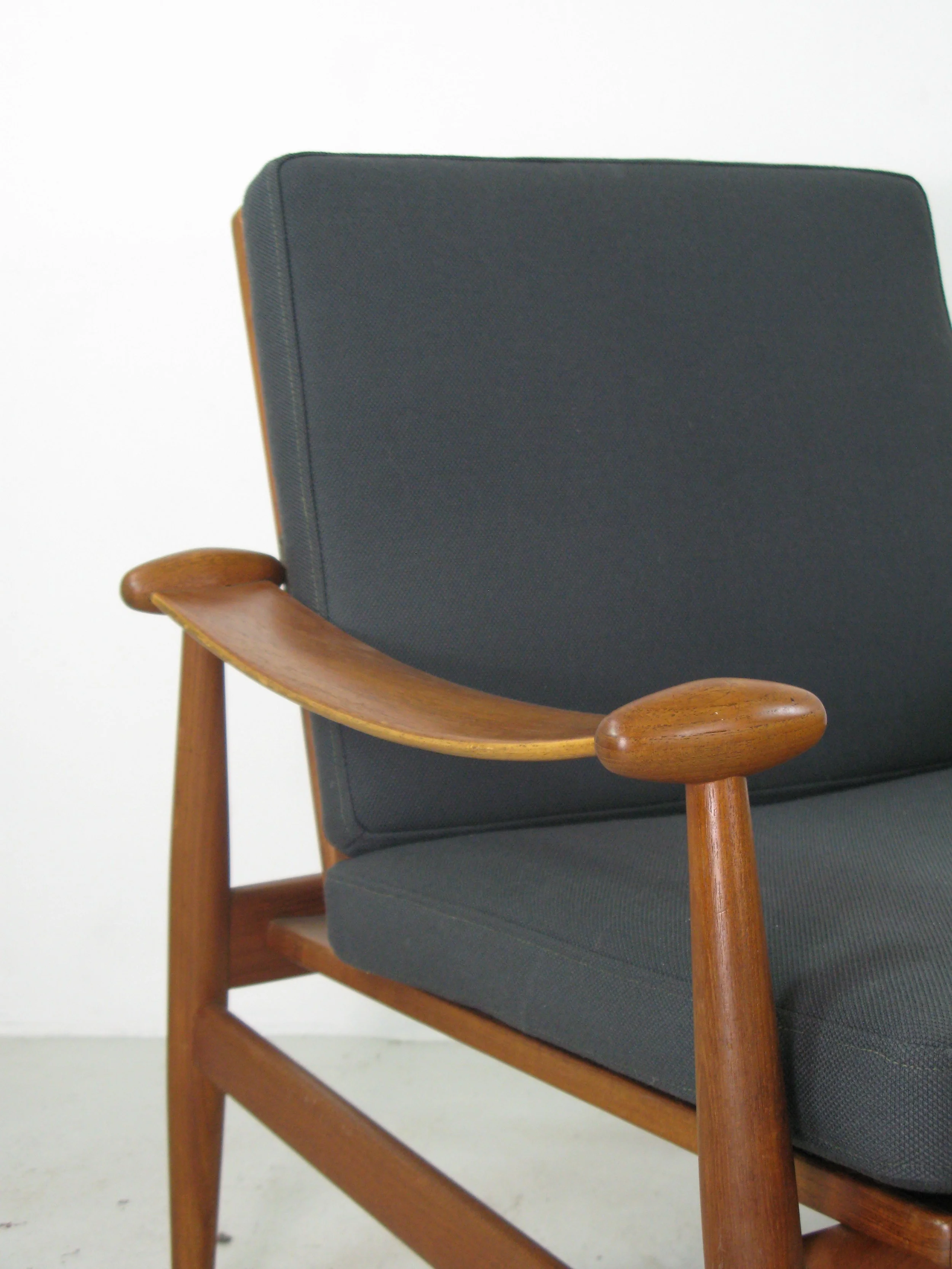 mid century vintage chair
