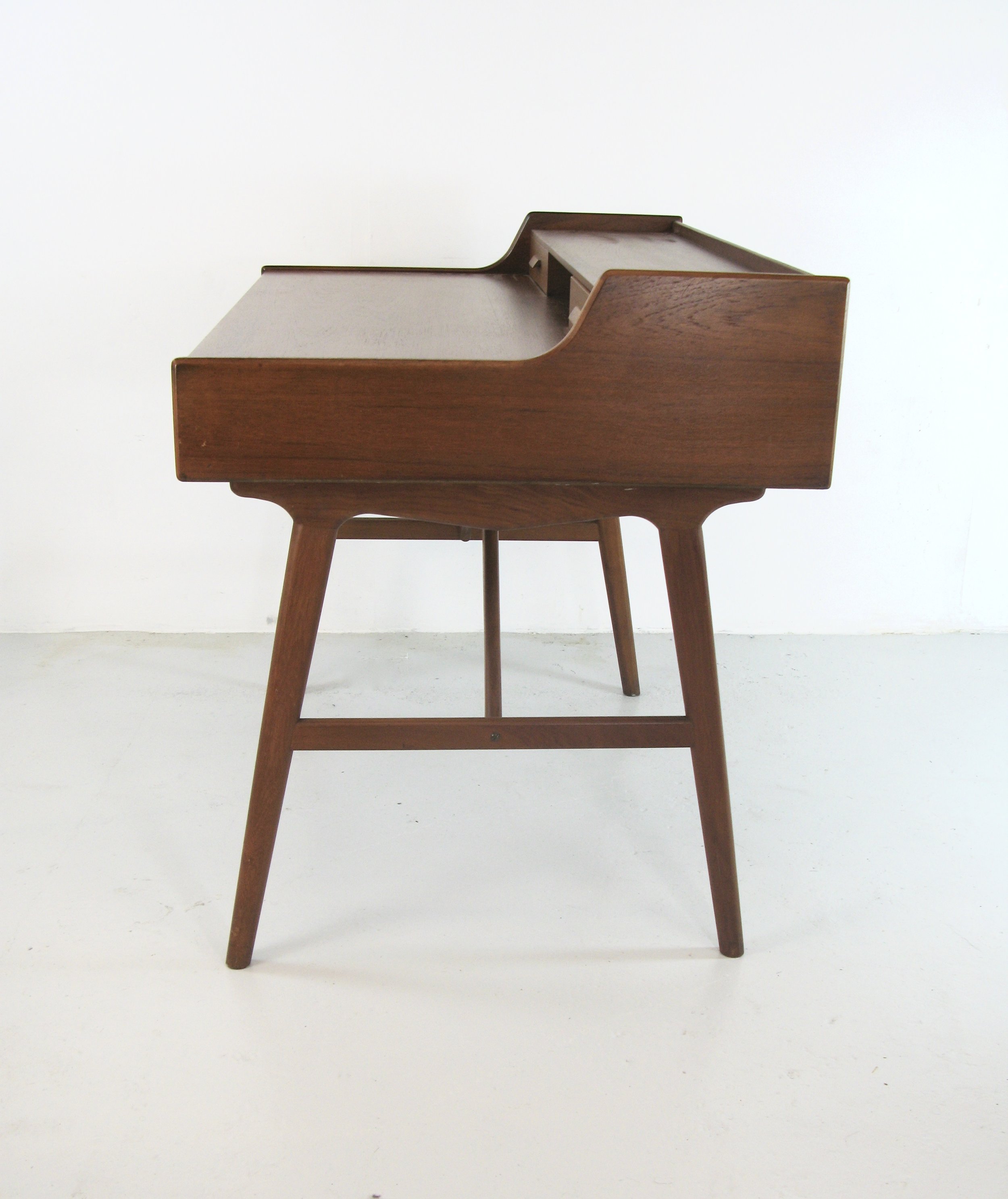 Arne Wahl iversen teak desk